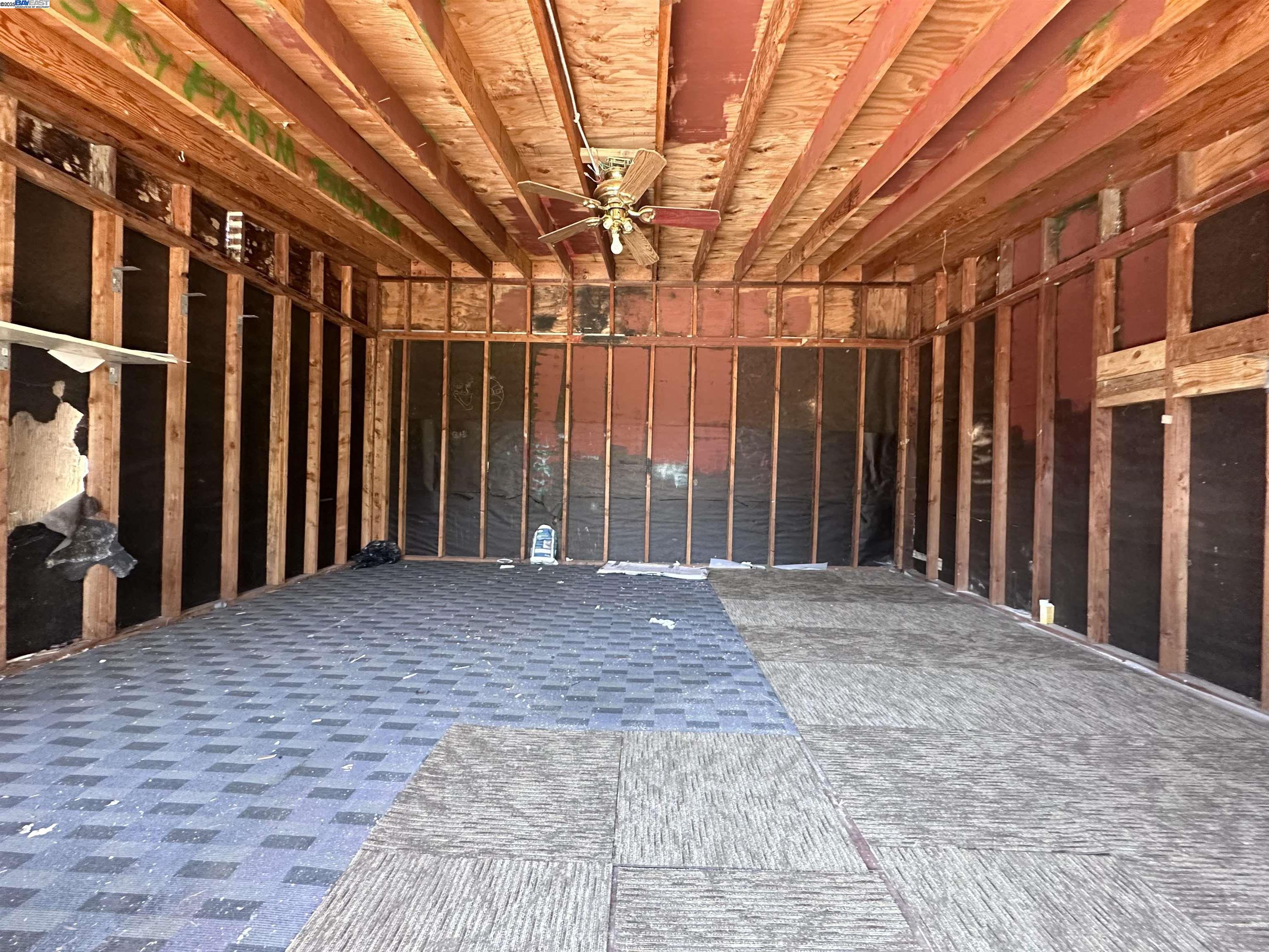 Detail Gallery Image 15 of 17 For 2045 Harrington Ave, Oakland,  CA 94601 - 3 Beds | 1 Baths