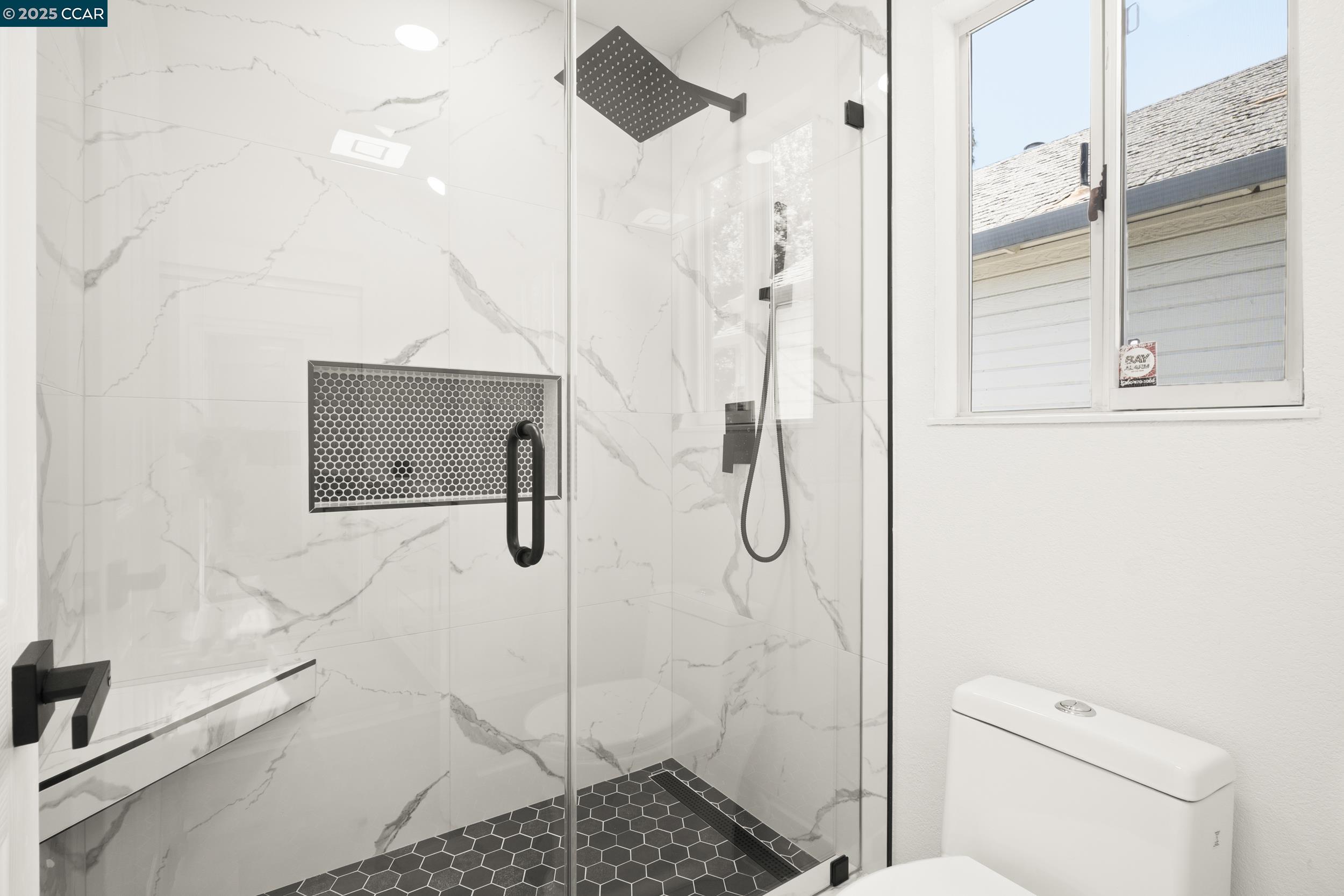 Detail Gallery Image 20 of 37 For 6453 Potrero Dr, Newark,  CA 94560 - 3 Beds | 2/1 Baths
