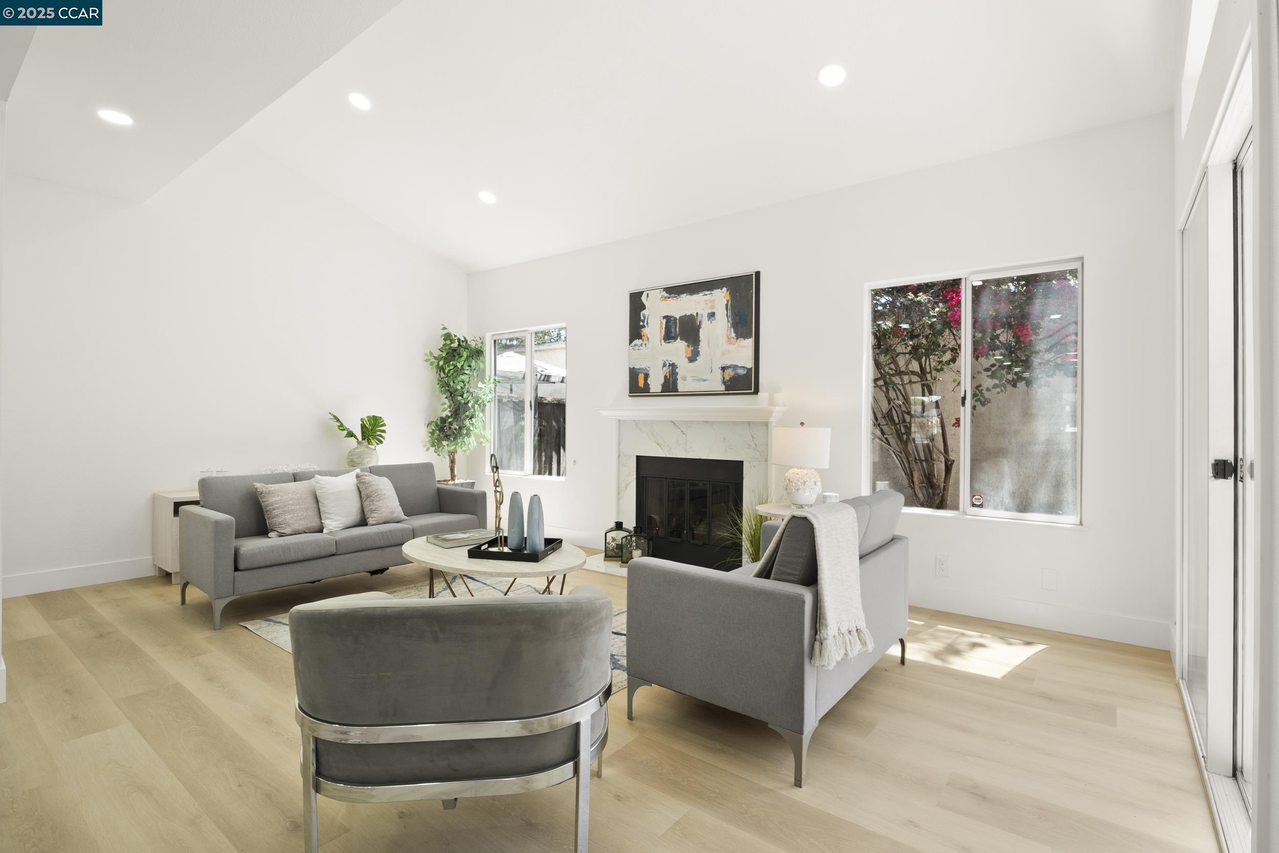 Detail Gallery Image 8 of 37 For 6453 Potrero Dr, Newark,  CA 94560 - 3 Beds | 2/1 Baths