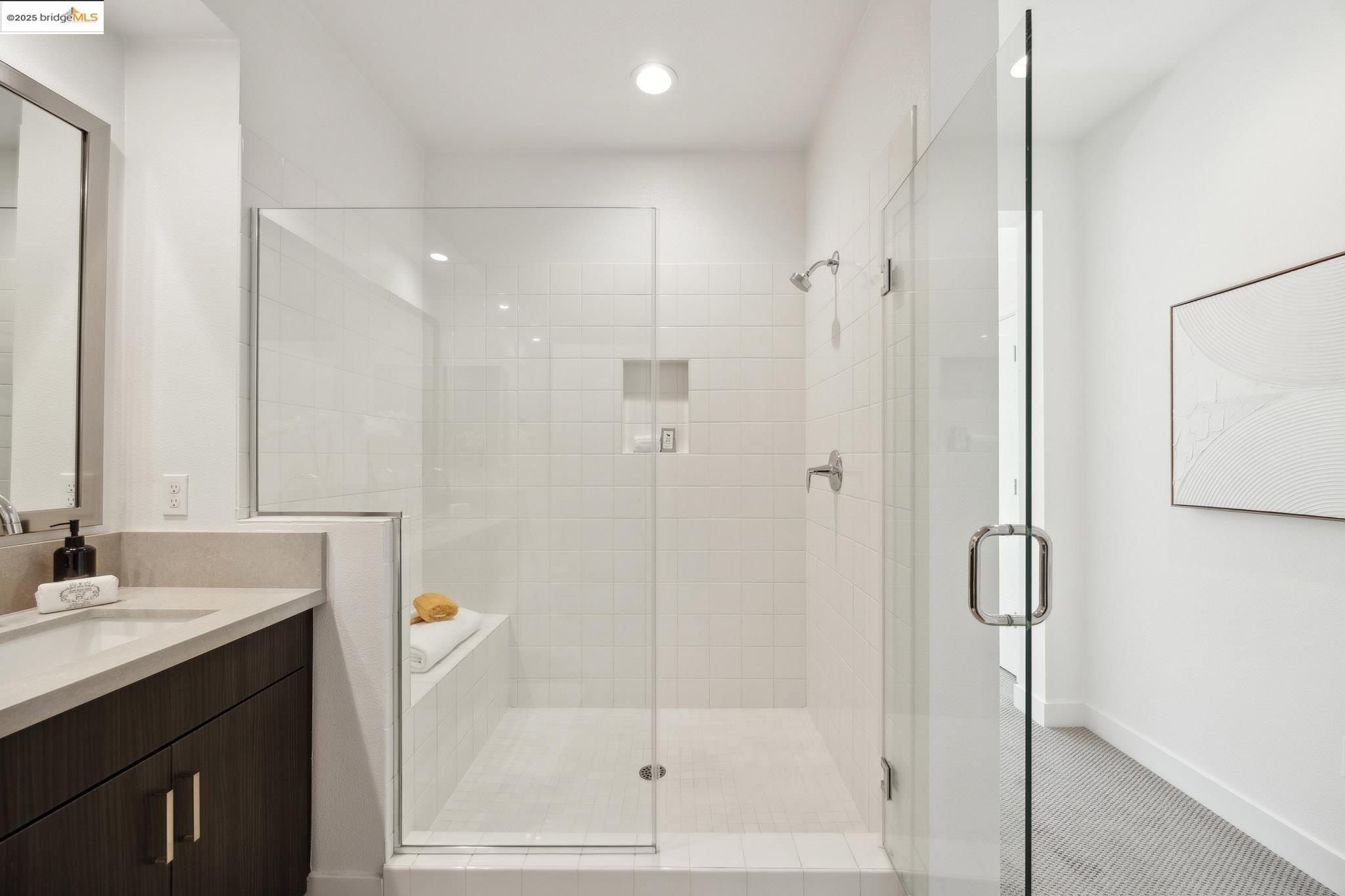 Detail Gallery Image 24 of 40 For 172 Uptown Cir, Oakland,  CA 94607 - 2 Beds | 2/2 Baths