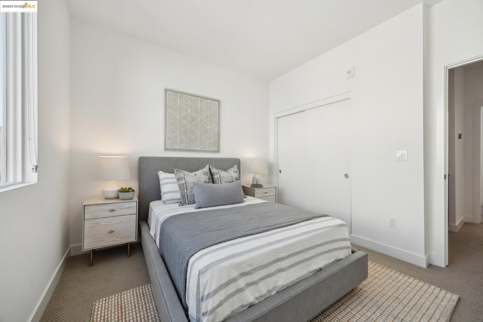 Detail Gallery Image 29 of 40 For 172 Uptown Cir, Oakland,  CA 94607 - 2 Beds | 2/2 Baths