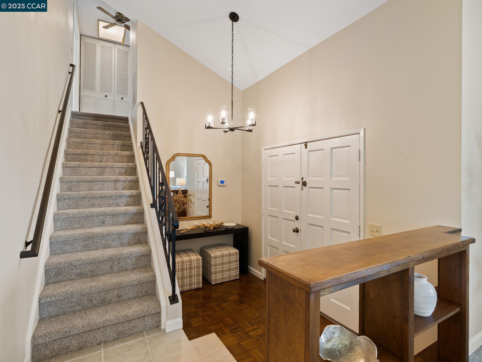 Detail Gallery Image 14 of 56 For 1062 Santa Clara Ln., Petaluma,  CA 94954 - 4 Beds | 3 Baths
