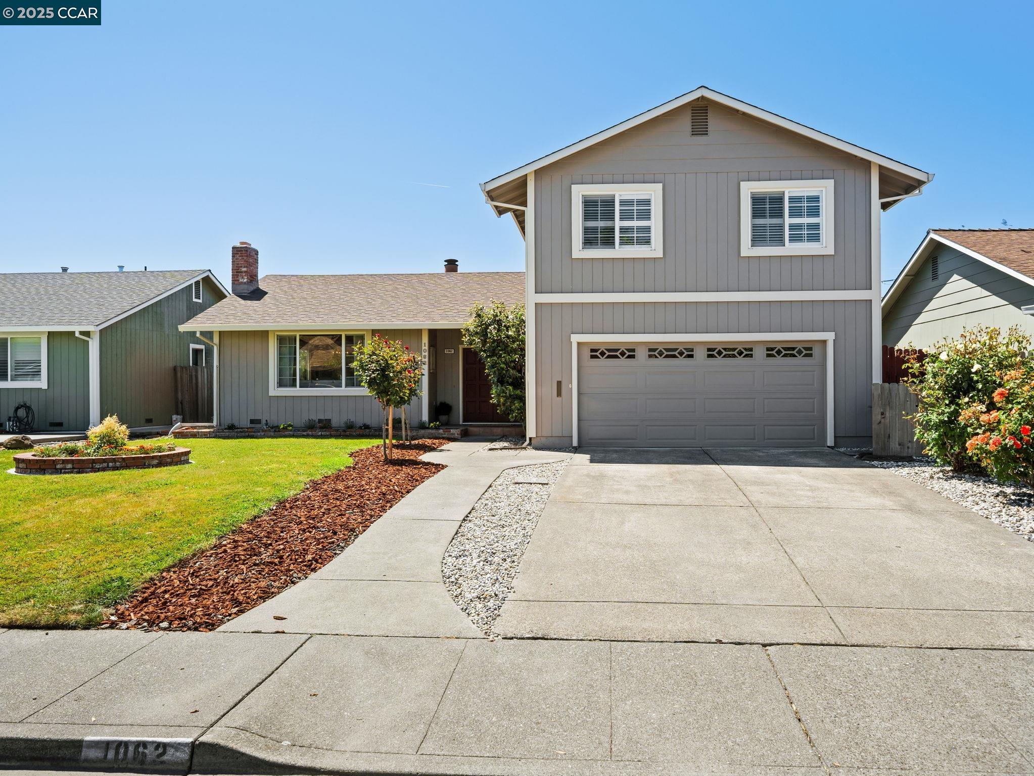 Detail Gallery Image 2 of 56 For 1062 Santa Clara Ln., Petaluma,  CA 94954 - 4 Beds | 3 Baths