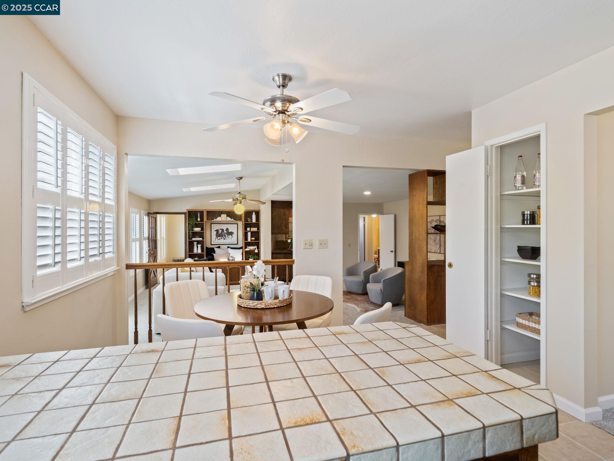 Detail Gallery Image 27 of 56 For 1062 Santa Clara Ln., Petaluma,  CA 94954 - 4 Beds | 3 Baths
