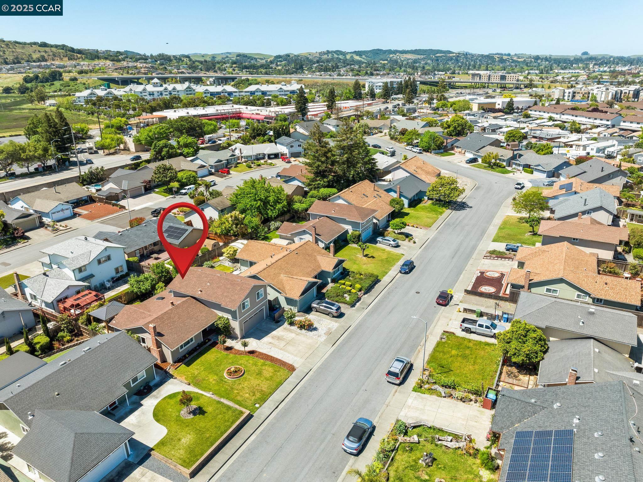 Detail Gallery Image 8 of 56 For 1062 Santa Clara Ln., Petaluma,  CA 94954 - 4 Beds | 3 Baths