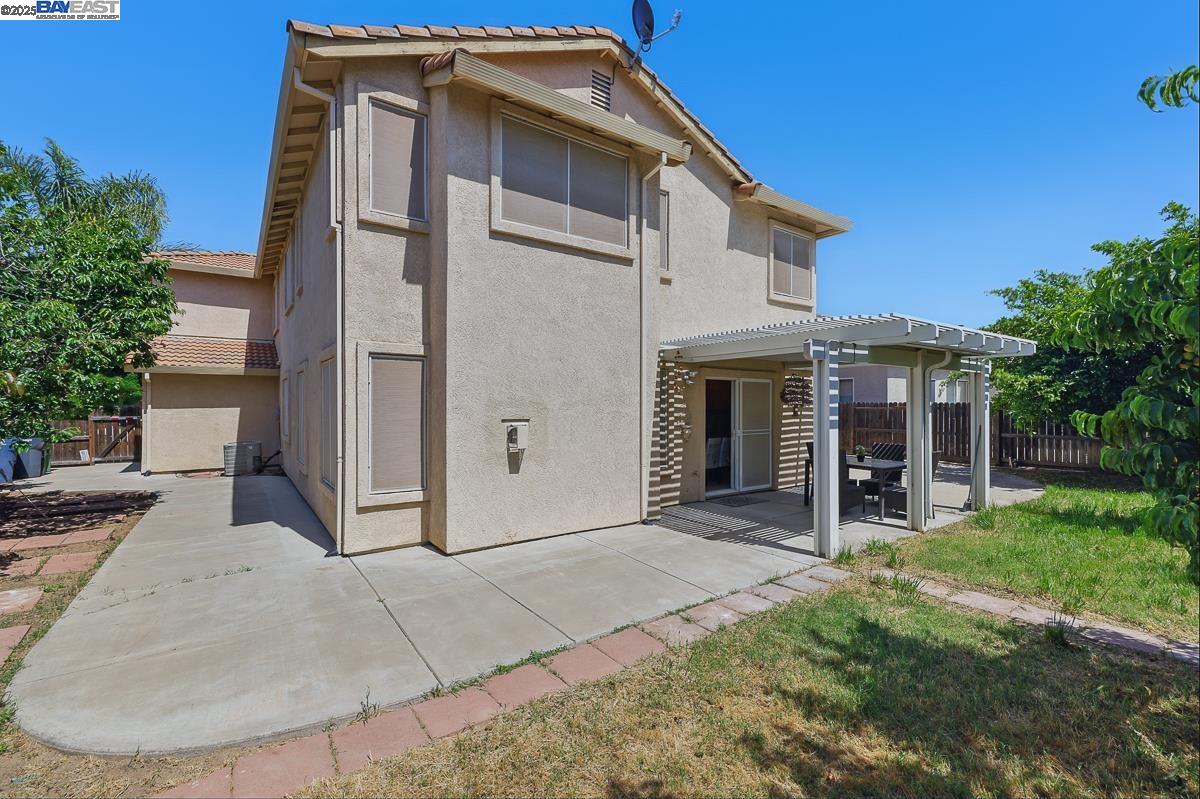 Detail Gallery Image 46 of 60 For 723 Ann Gabriel Ln, Tracy,  CA 95377 - 5 Beds | 3 Baths