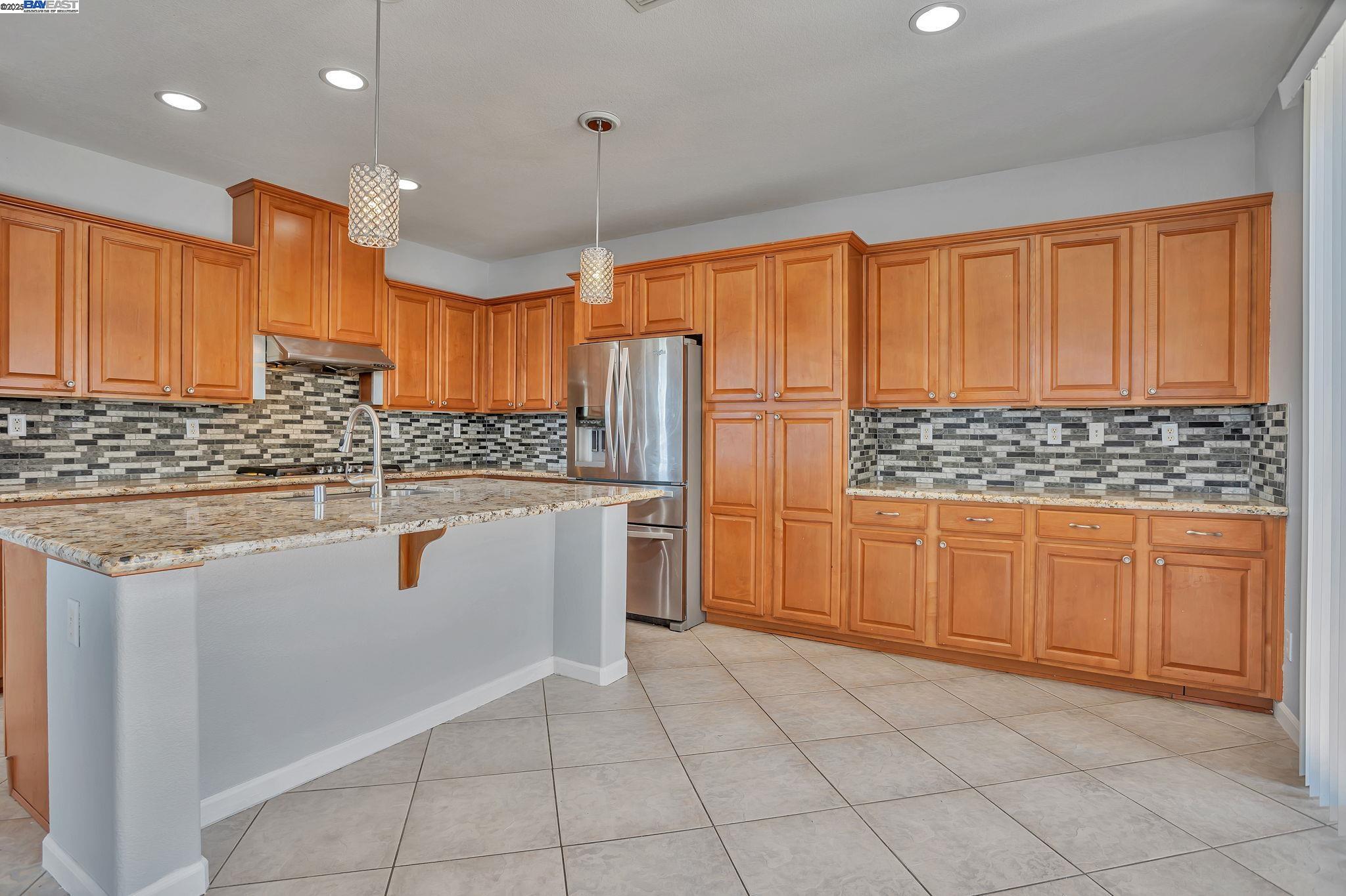 Detail Gallery Image 25 of 57 For 10272 Beckley Way, Elk Grove,  CA 95757 - 5 Beds | 3 Baths