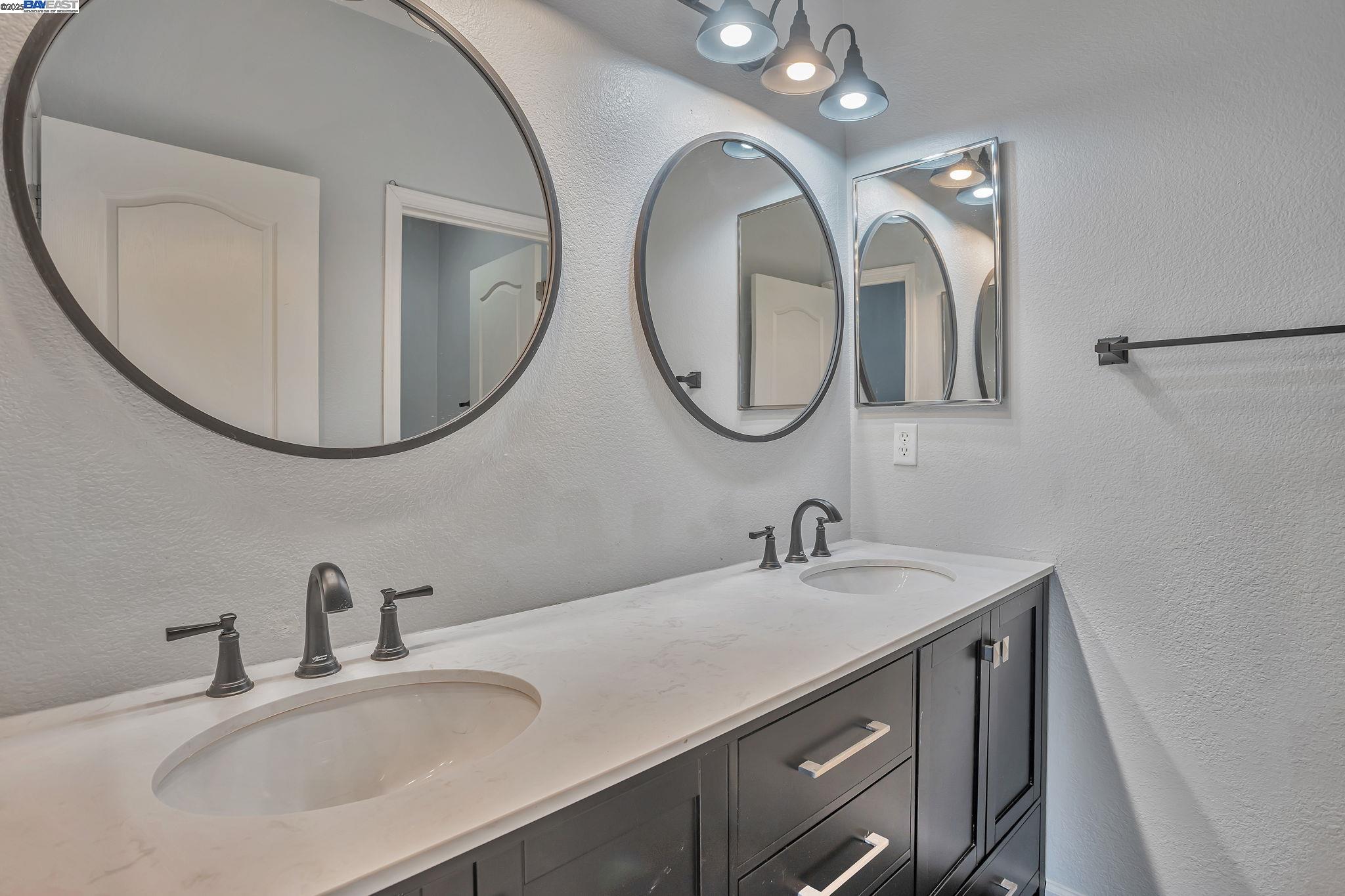 Detail Gallery Image 49 of 57 For 10272 Beckley Way, Elk Grove,  CA 95757 - 5 Beds | 3 Baths