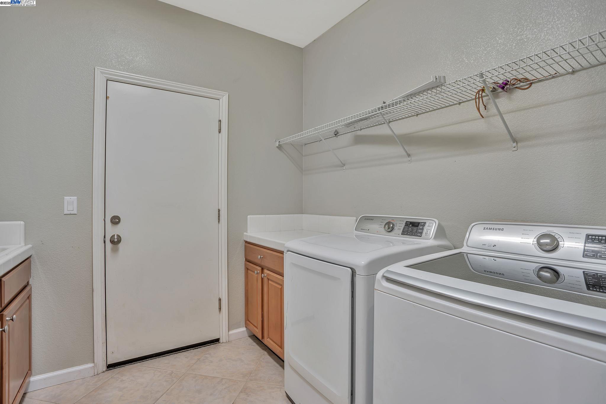 Detail Gallery Image 51 of 57 For 10272 Beckley Way, Elk Grove,  CA 95757 - 5 Beds | 3 Baths