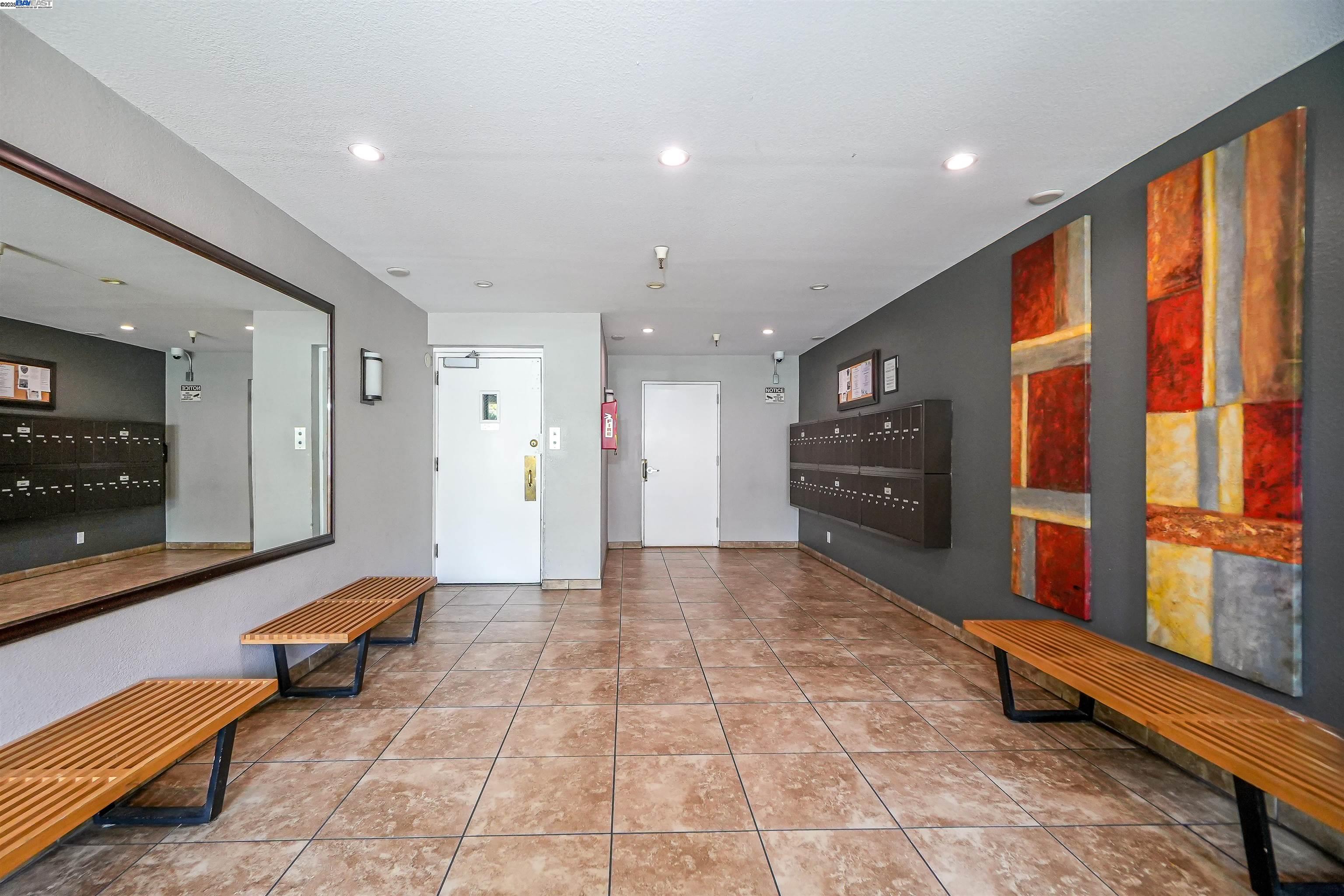 Detail Gallery Image 14 of 41 For 325 Lenox Ave #308,  Oakland,  CA 94610 - 2 Beds | 1/1 Baths