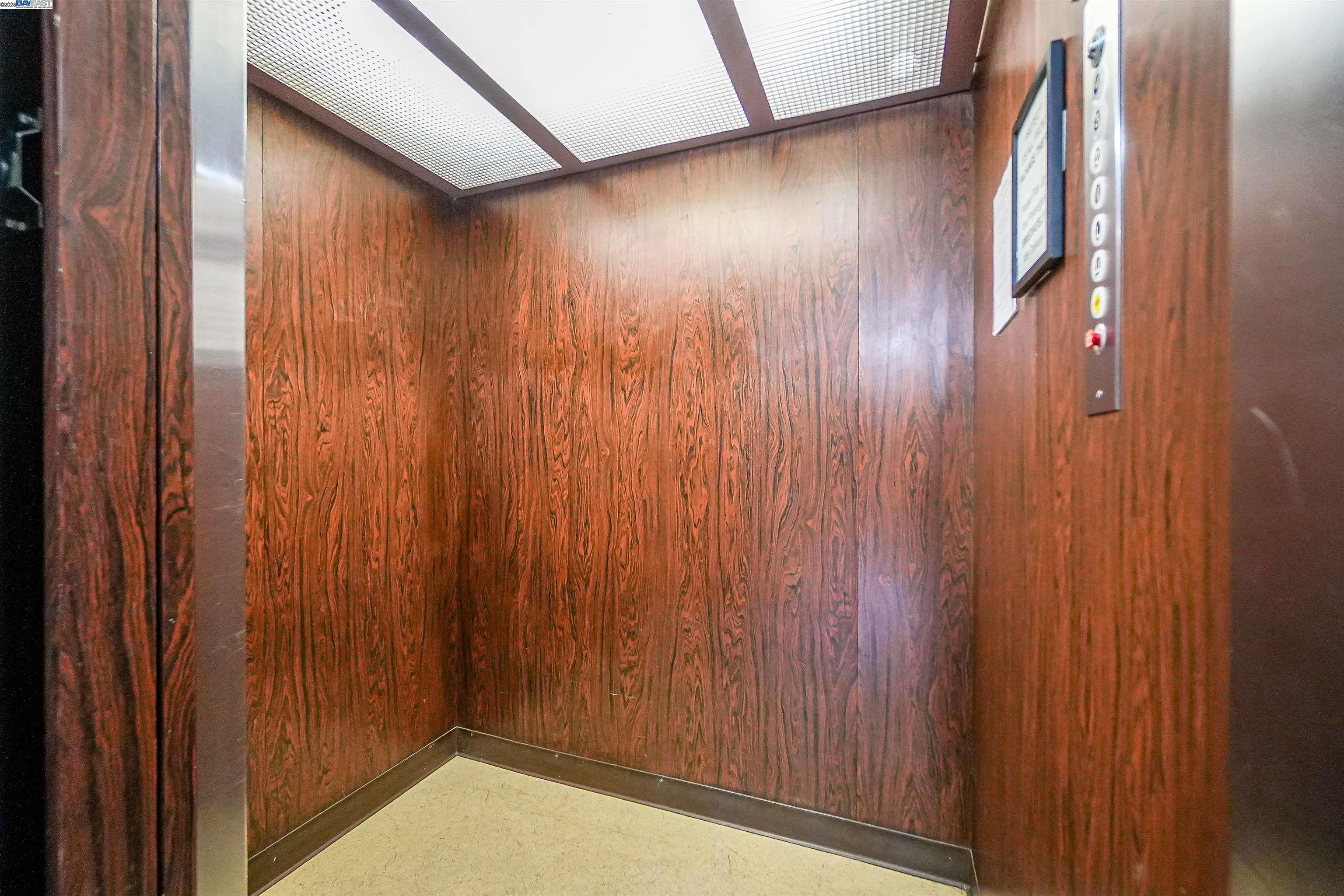 Detail Gallery Image 17 of 41 For 325 Lenox Ave #308,  Oakland,  CA 94610 - 2 Beds | 1/1 Baths