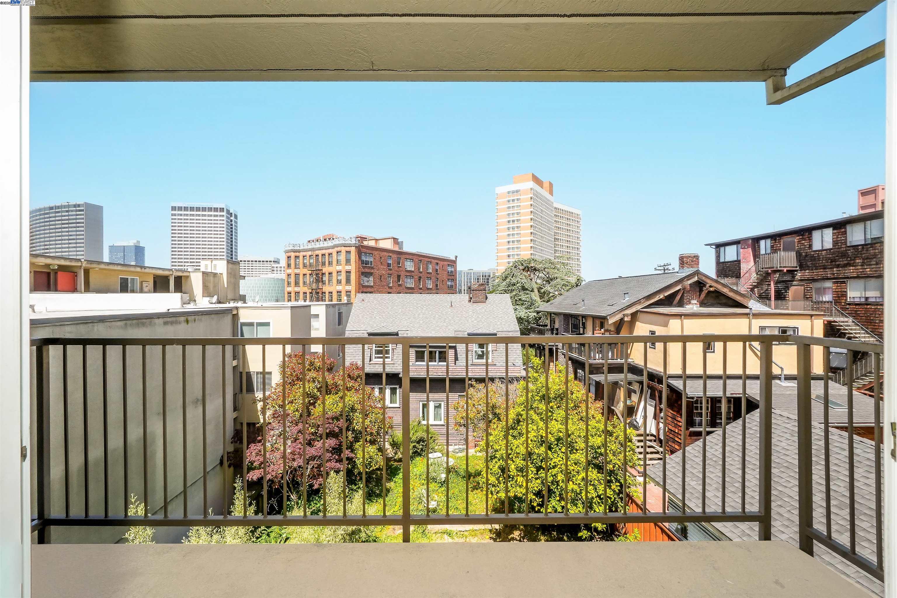 Detail Gallery Image 26 of 41 For 325 Lenox Ave #308,  Oakland,  CA 94610 - 2 Beds | 1/1 Baths