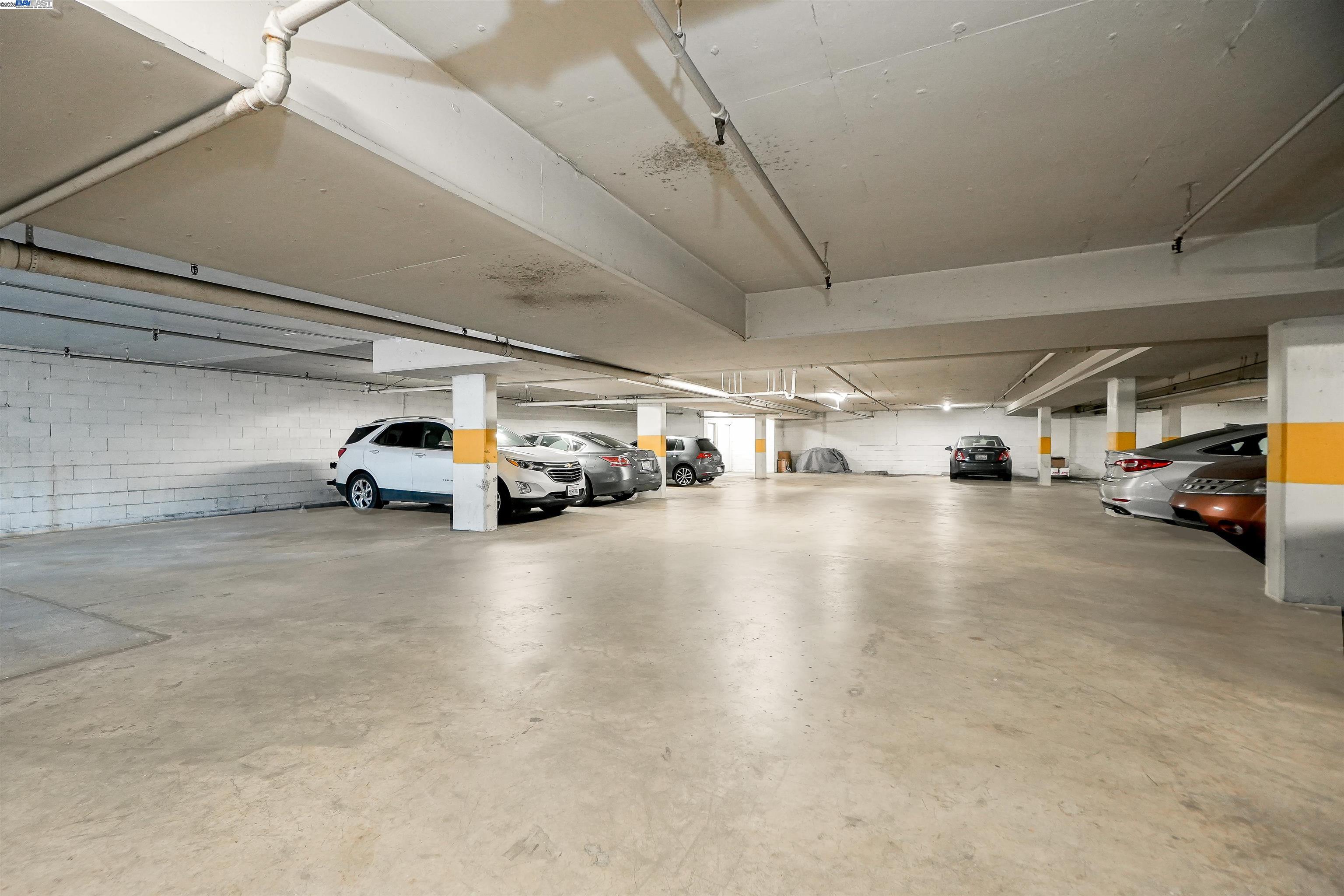 Detail Gallery Image 39 of 41 For 325 Lenox Ave #308,  Oakland,  CA 94610 - 2 Beds | 1/1 Baths