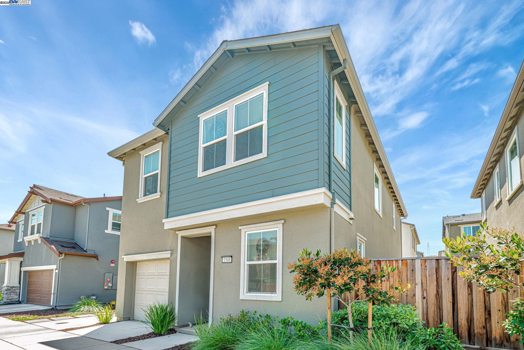 Detail Gallery Image 3 of 46 For 1508 Landing Street, Pittsburg,  CA 94565 - 4 Beds | 3 Baths
