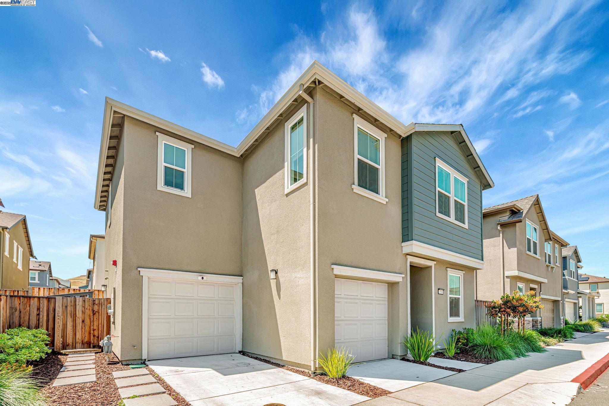 Detail Gallery Image 4 of 46 For 1508 Landing Street, Pittsburg,  CA 94565 - 4 Beds | 3 Baths