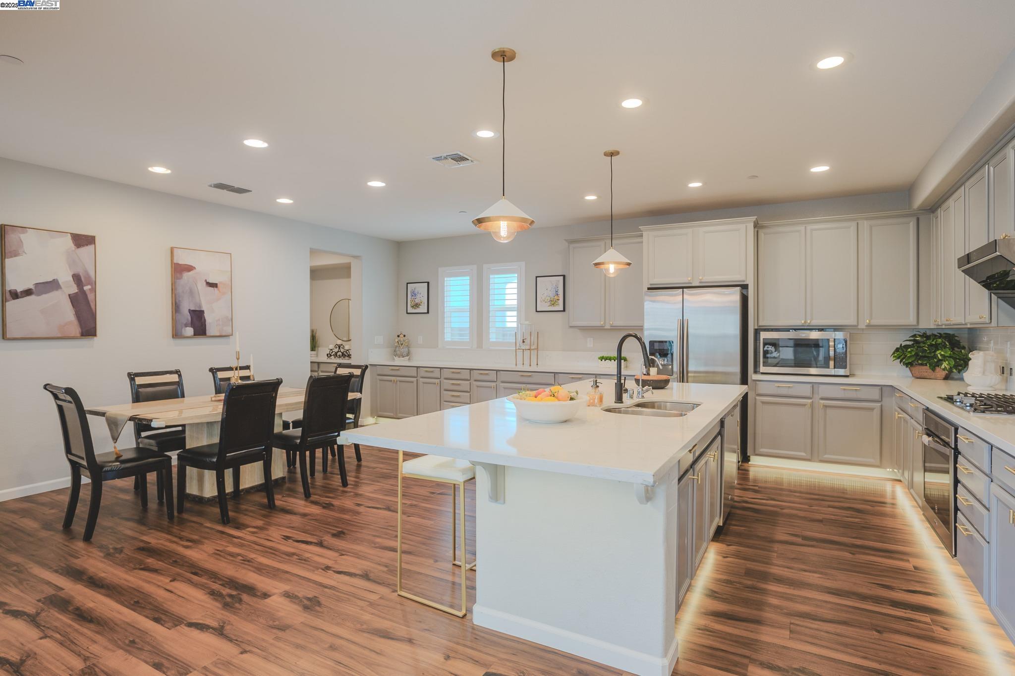 Detail Gallery Image 13 of 55 For 2239 Jessica Way, Tracy,  CA 95377 - 4 Beds | 3 Baths