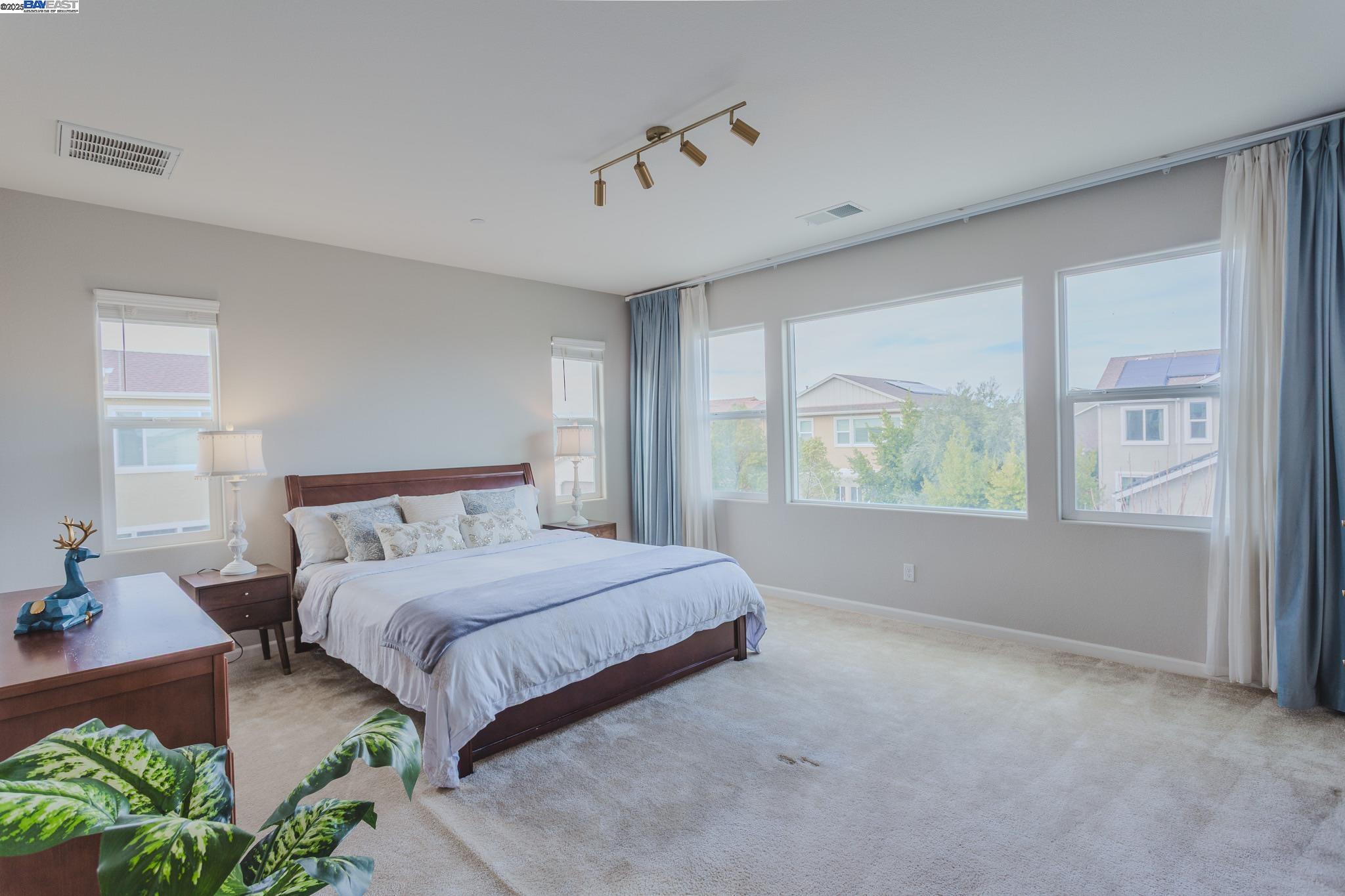 Detail Gallery Image 23 of 55 For 2239 Jessica Way, Tracy,  CA 95377 - 4 Beds | 3 Baths