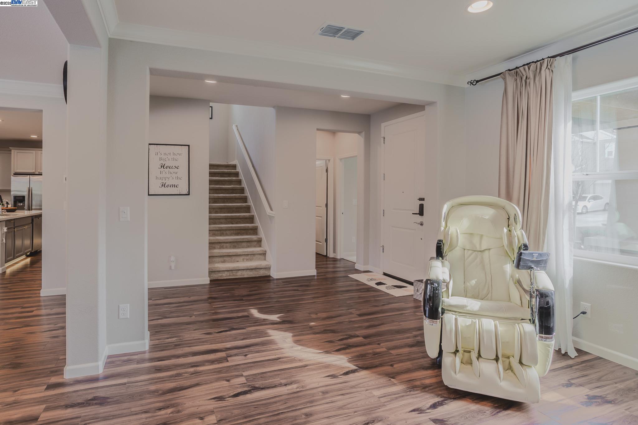 Detail Gallery Image 7 of 55 For 2239 Jessica Way, Tracy,  CA 95377 - 4 Beds | 3 Baths