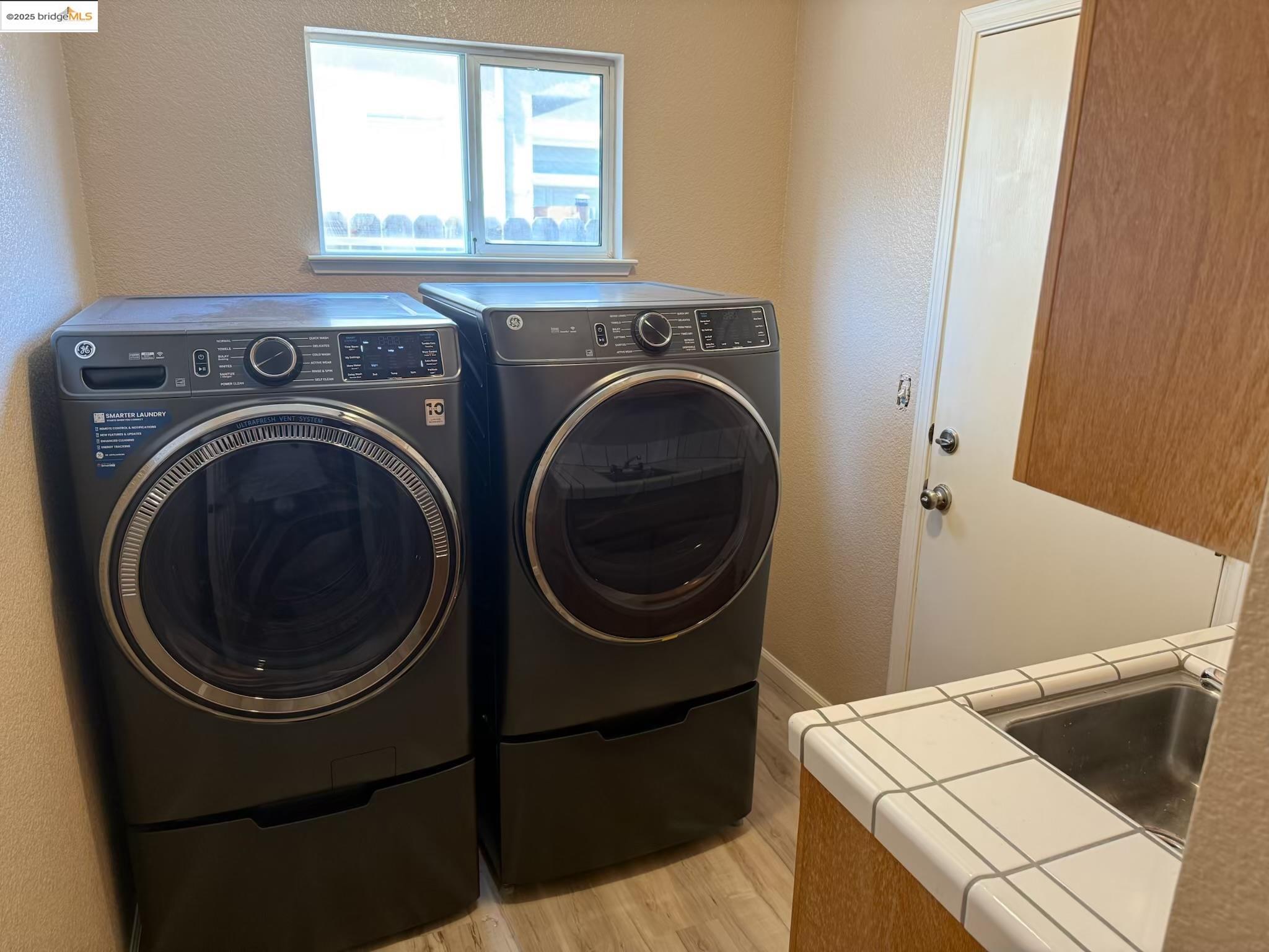 Detail Gallery Image 13 of 26 For 1190 Brookdale Drive, Brentwood,  CA 94513-9999 - 4 Beds | 2/1 Baths