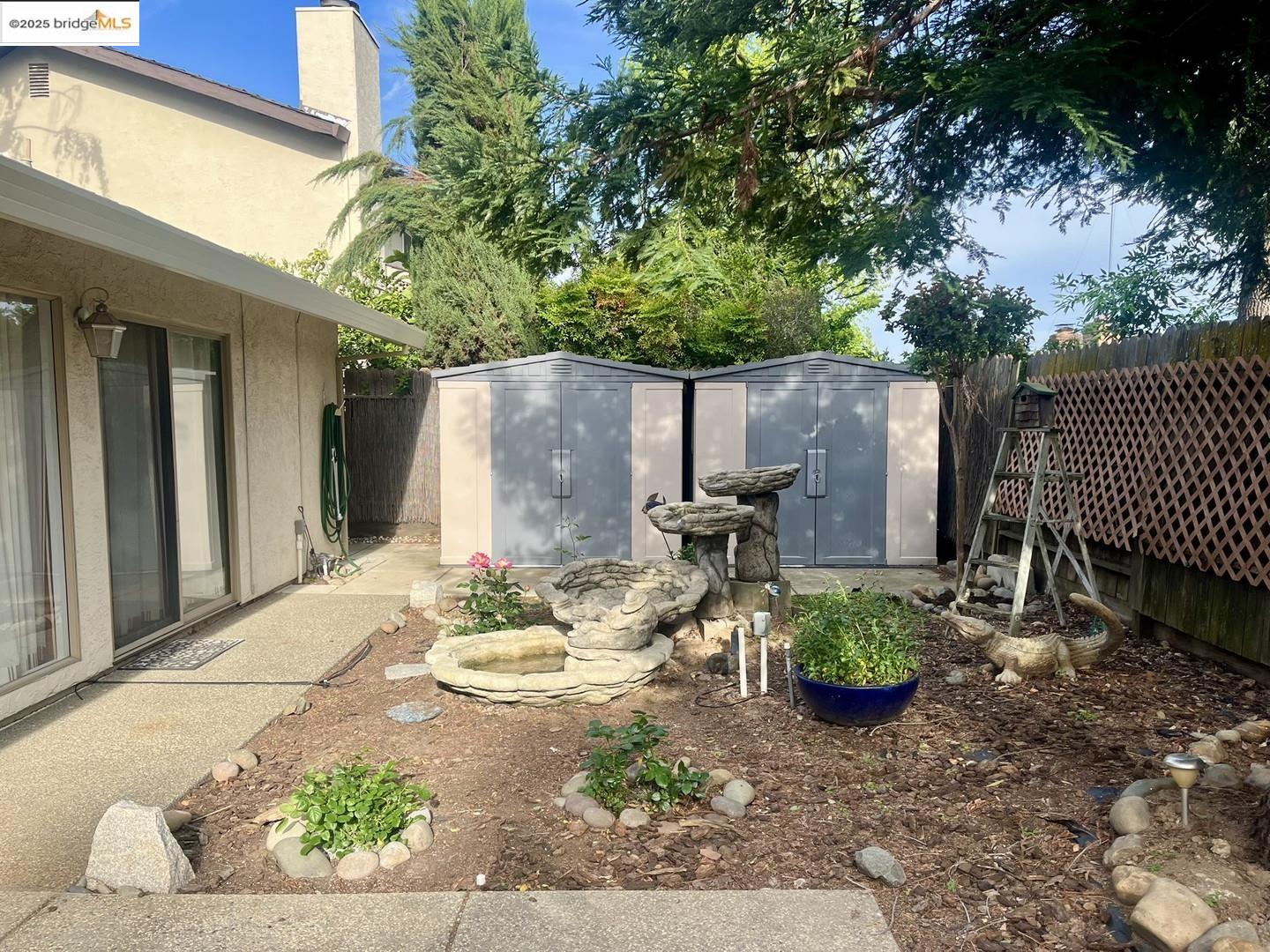 Detail Gallery Image 11 of 32 For 1902 Mclaren Dr, Roseville,  CA 95661 - 4 Beds | 2/1 Baths