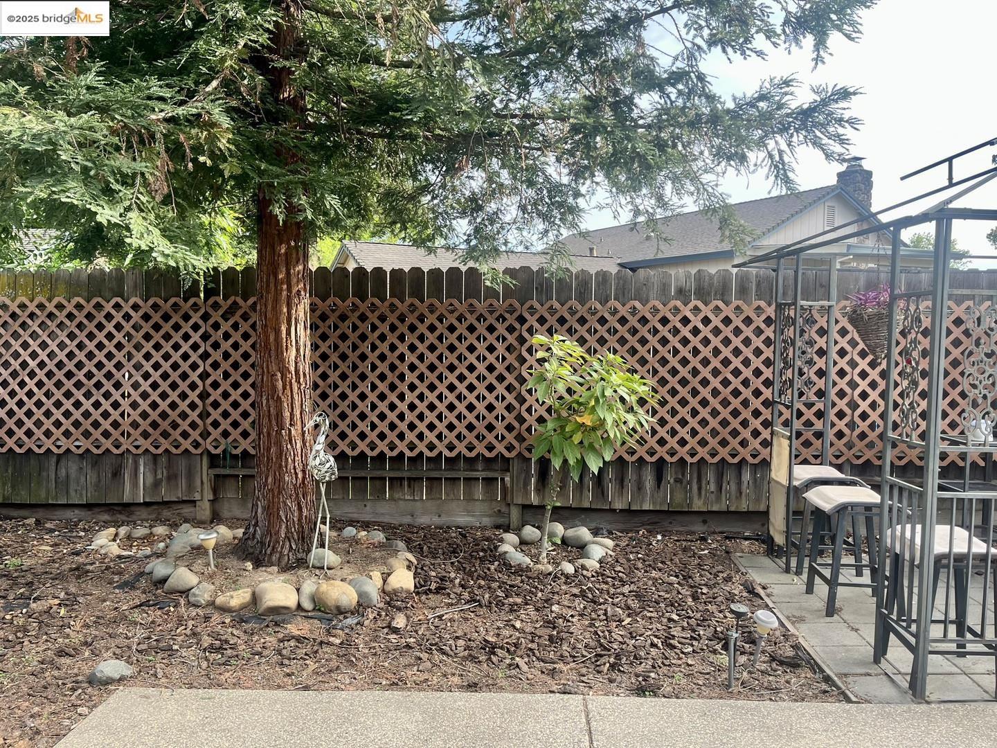 Detail Gallery Image 13 of 32 For 1902 Mclaren Dr, Roseville,  CA 95661 - 4 Beds | 2/1 Baths