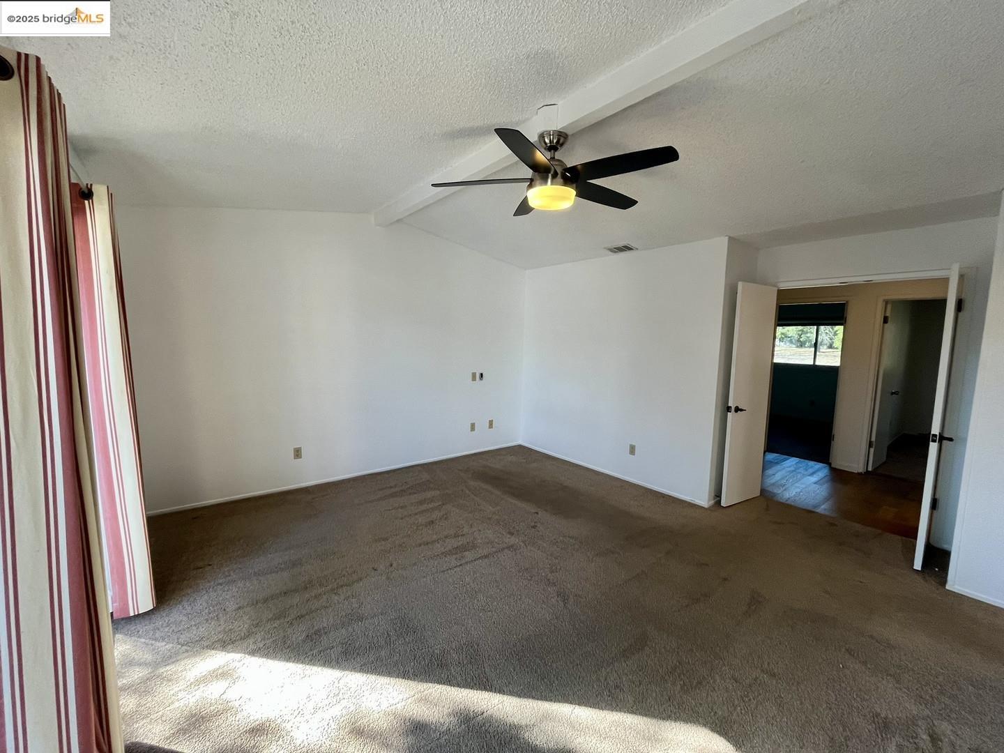 Detail Gallery Image 29 of 32 For 1902 Mclaren Dr, Roseville,  CA 95661 - 4 Beds | 2/1 Baths