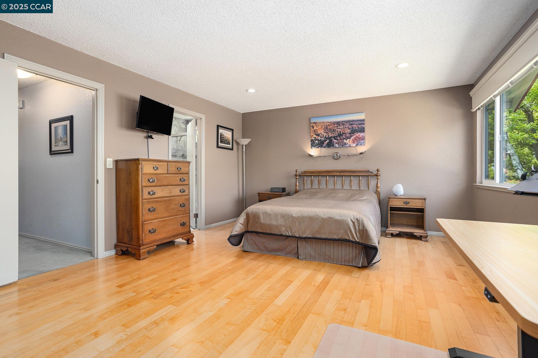 Detail Gallery Image 21 of 37 For 908 Rose Dr, Benicia,  CA 94510 - 3 Beds | 2/1 Baths