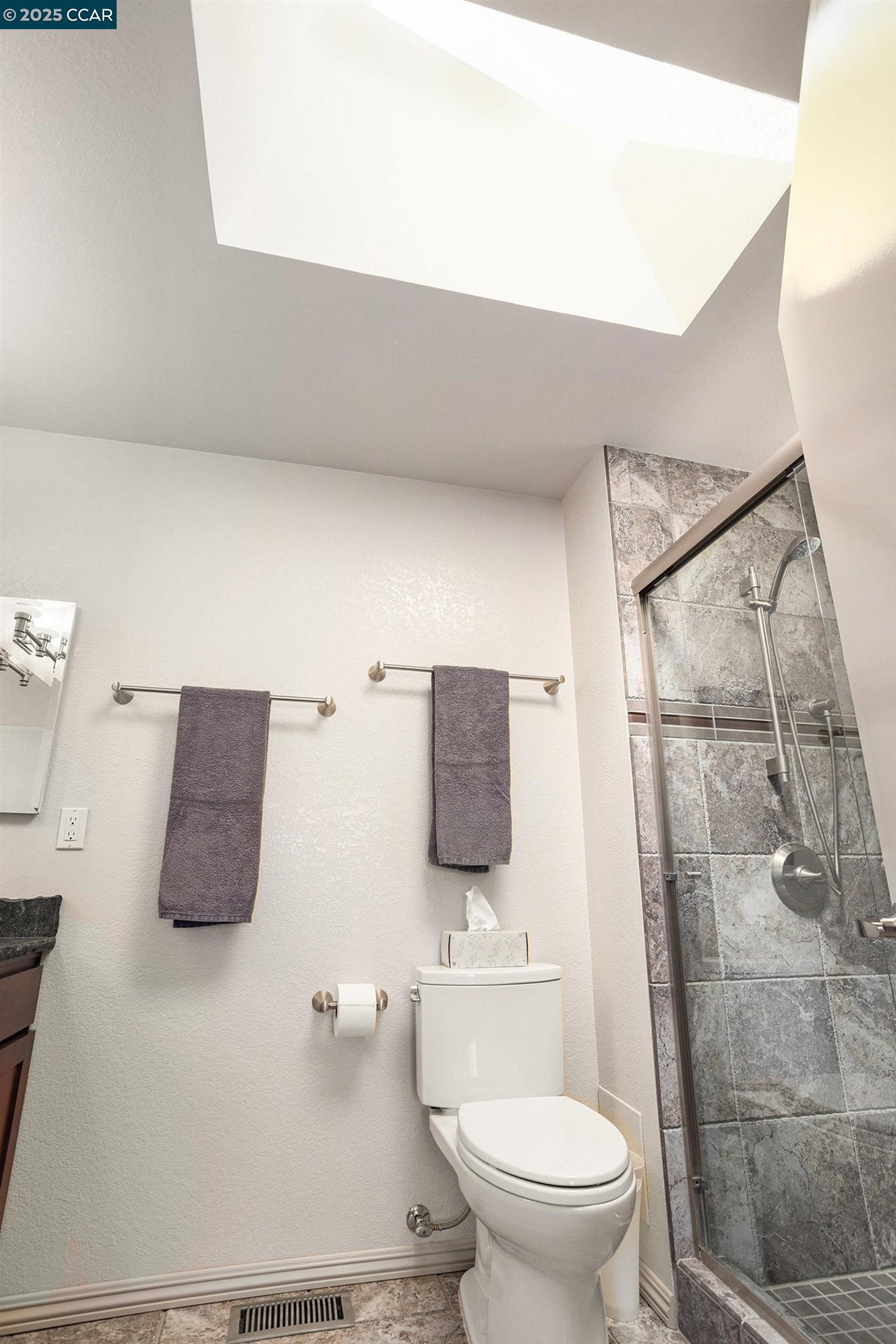 Detail Gallery Image 26 of 37 For 908 Rose Dr, Benicia,  CA 94510 - 3 Beds | 2/1 Baths