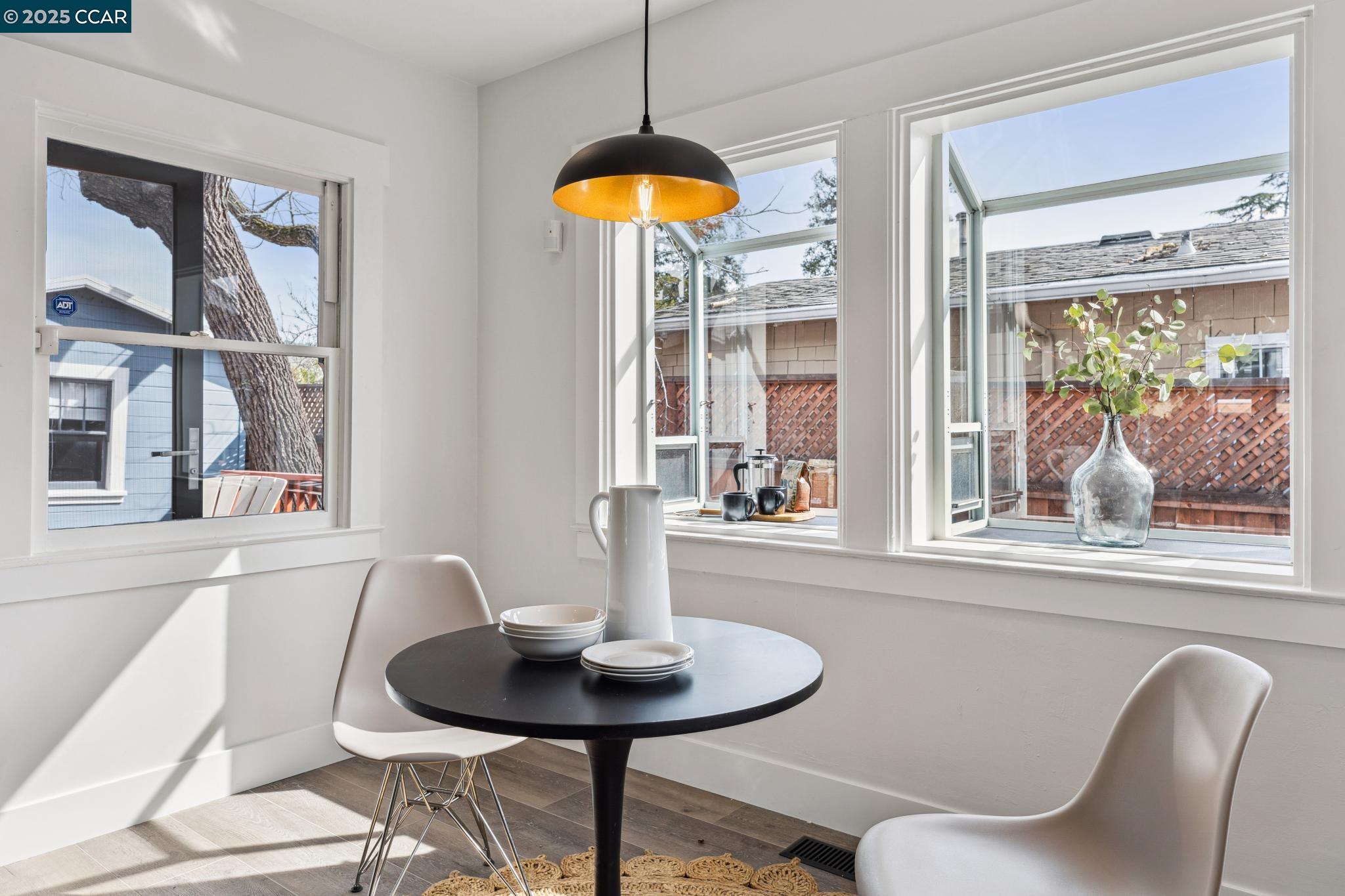Detail Gallery Image 12 of 40 For 3732 Quigley St, Oakland,  CA 94619 - 4 Beds | 2 Baths