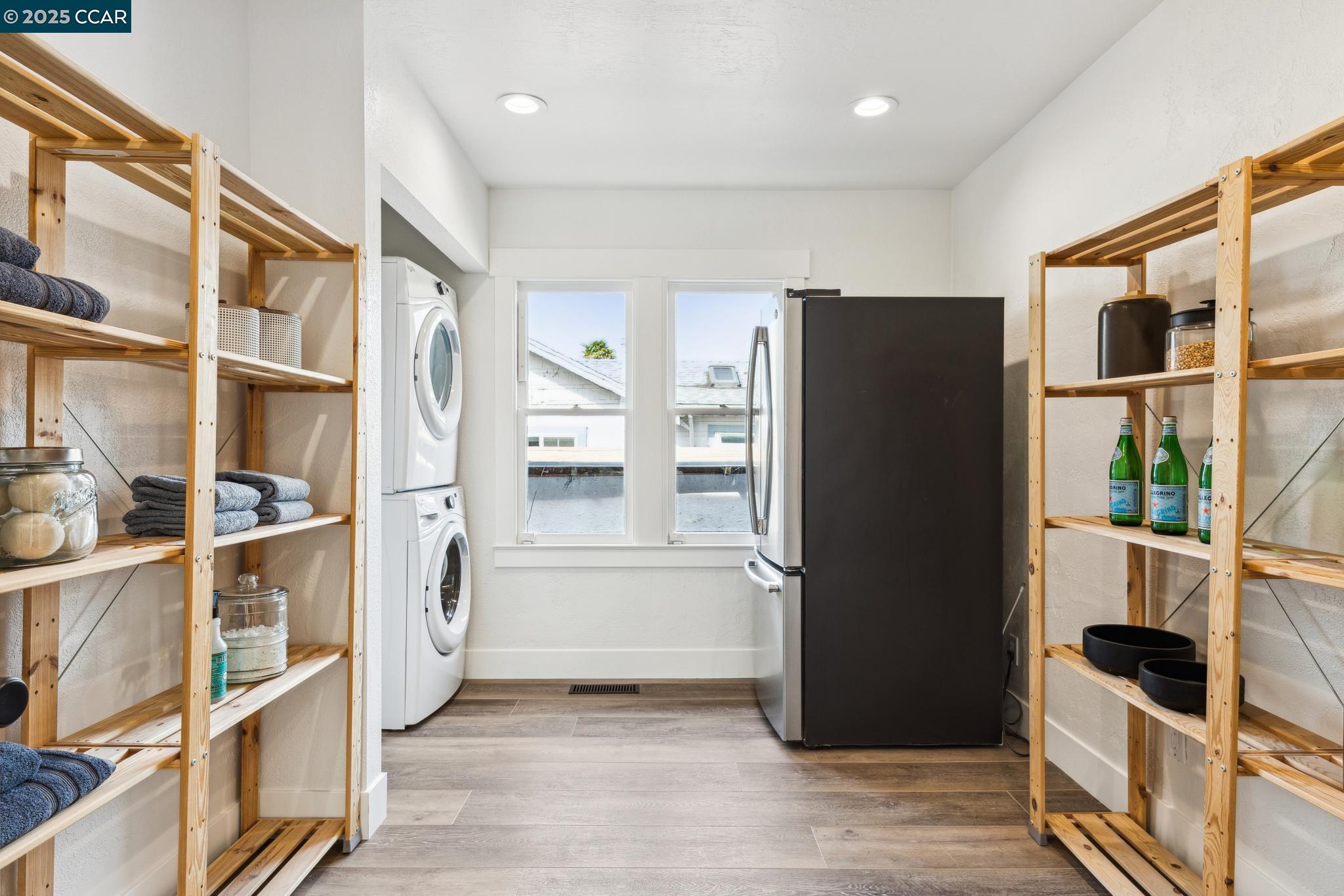 Detail Gallery Image 15 of 40 For 3732 Quigley St, Oakland,  CA 94619 - 4 Beds | 2 Baths