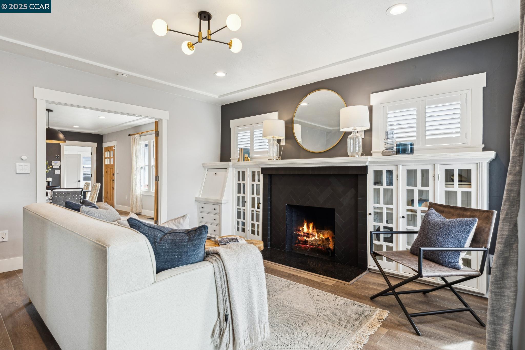 Detail Gallery Image 5 of 40 For 3732 Quigley St, Oakland,  CA 94619 - 4 Beds | 2 Baths