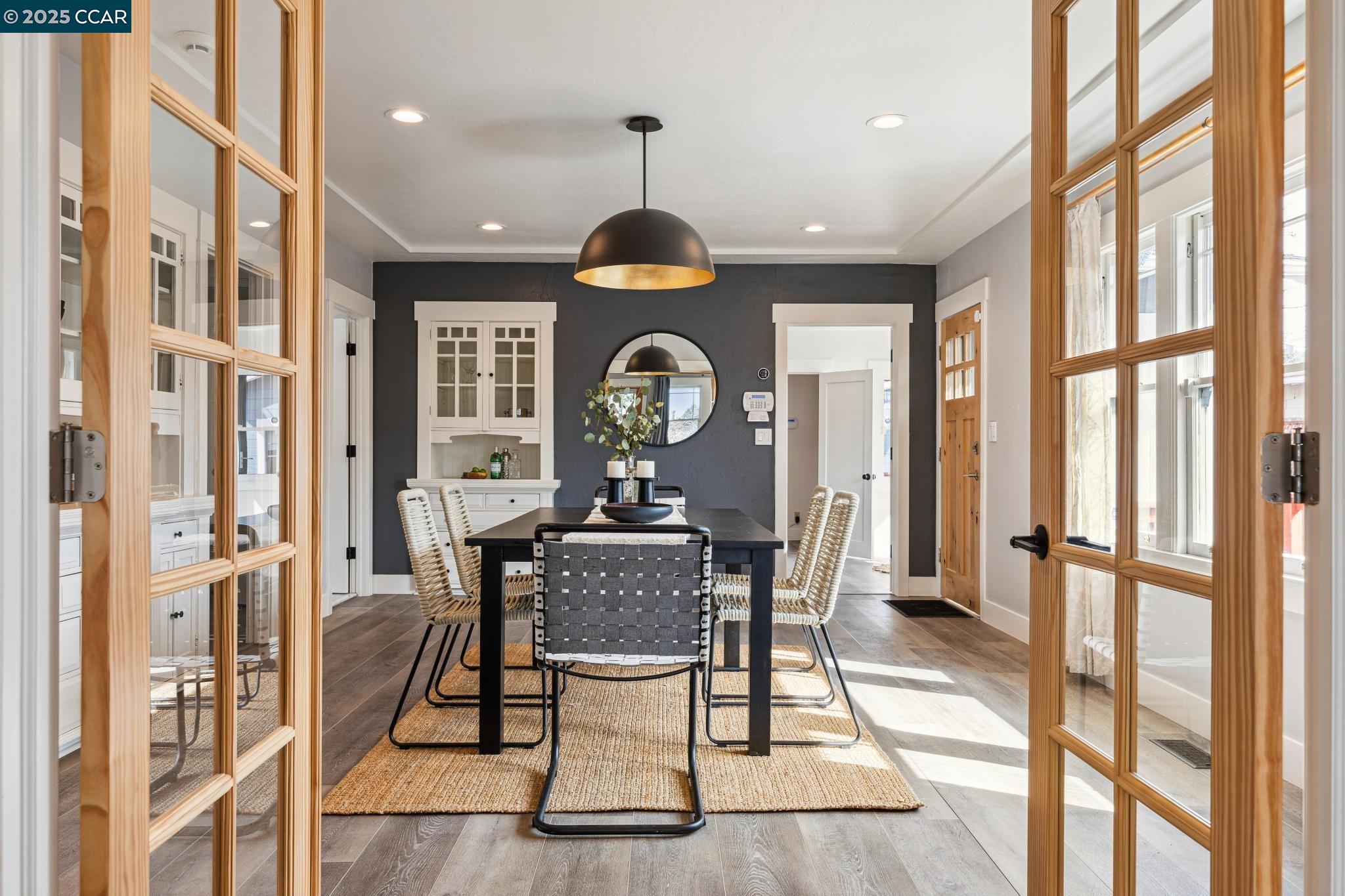 Detail Gallery Image 6 of 40 For 3732 Quigley St, Oakland,  CA 94619 - 4 Beds | 2 Baths
