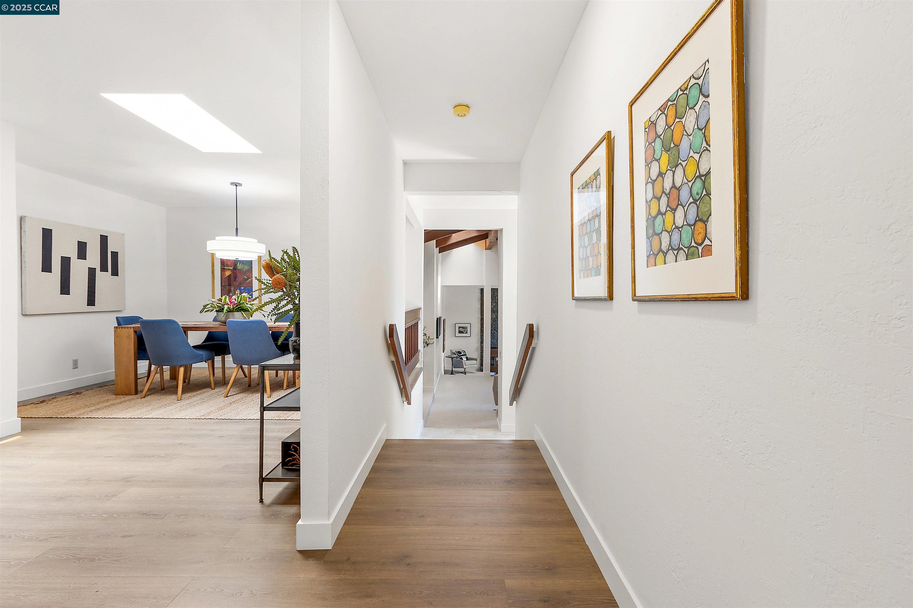 Detail Gallery Image 19 of 38 For 220 Devonshire Ct, Pleasant Hill,  CA 94523 - 4 Beds | 2/1 Baths
