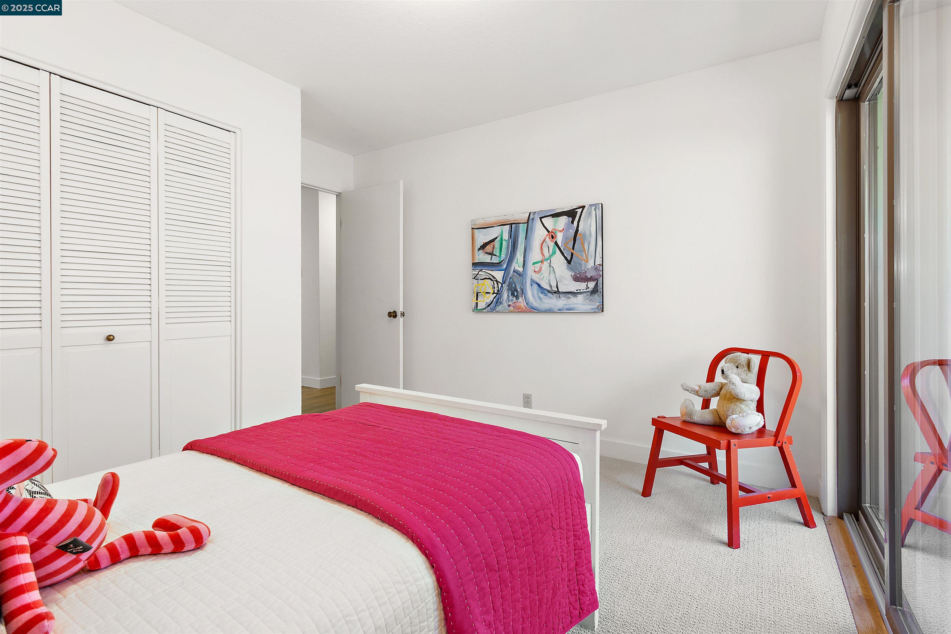 Detail Gallery Image 29 of 38 For 220 Devonshire Ct, Pleasant Hill,  CA 94523 - 4 Beds | 2/1 Baths