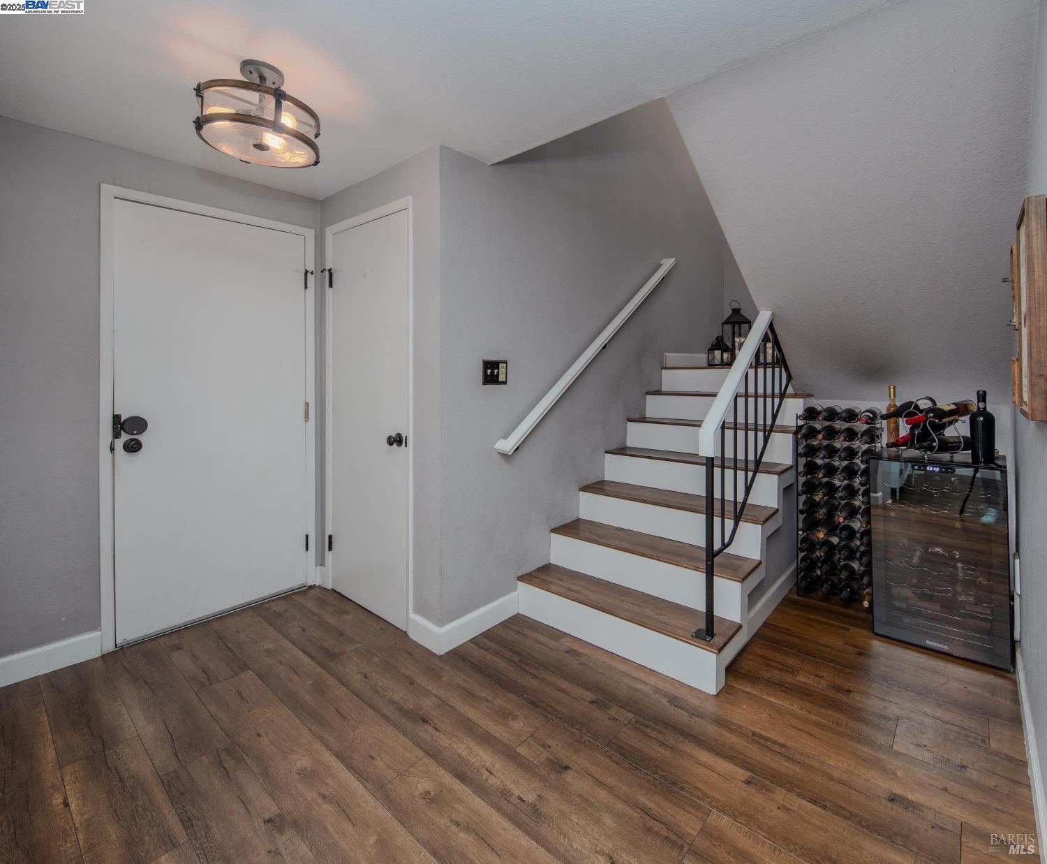 Detail Gallery Image 5 of 26 For 243 Northwood Commons, Livermore,  CA 94551-3054 - 3 Beds | 2/1 Baths