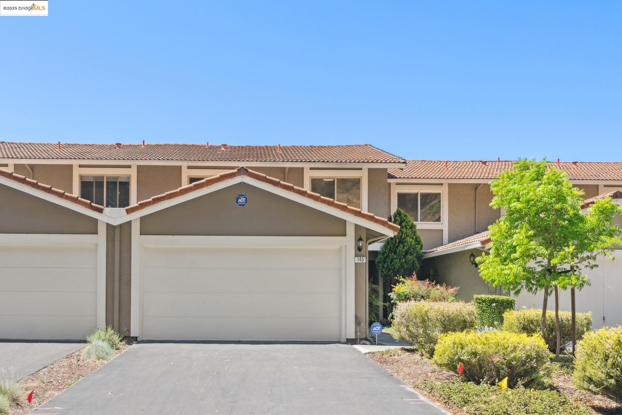 Detail Gallery Image 29 of 30 For 145 Thousand Oaks St, Oakland,  CA 94605 - 3 Beds | 2/1 Baths