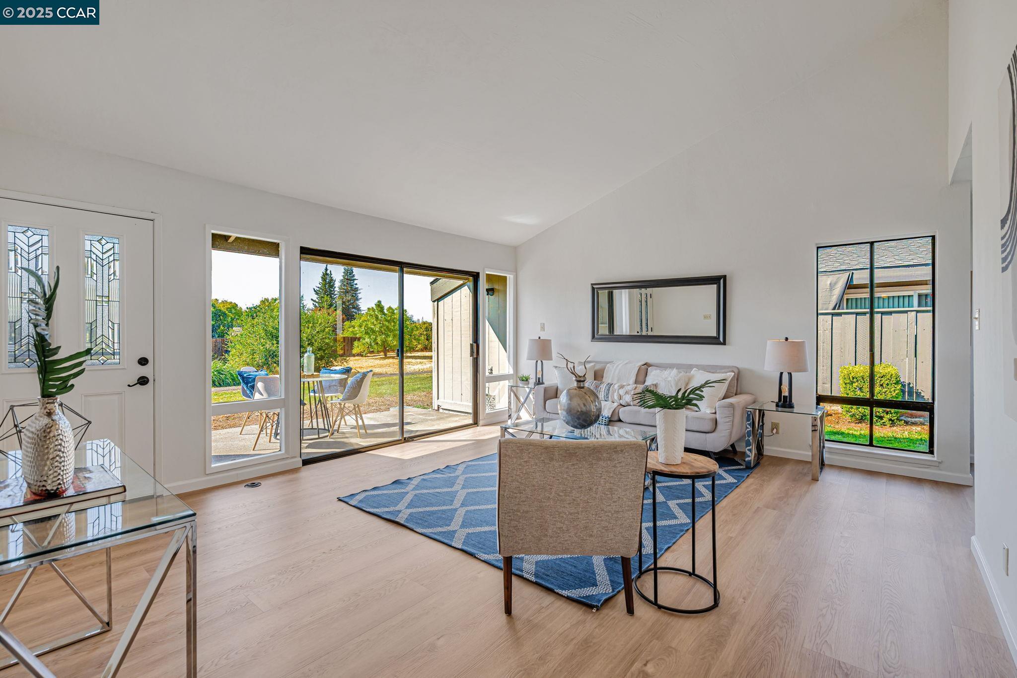 More Details about MLS # 41096819 : 1335 KENWAL RD # A