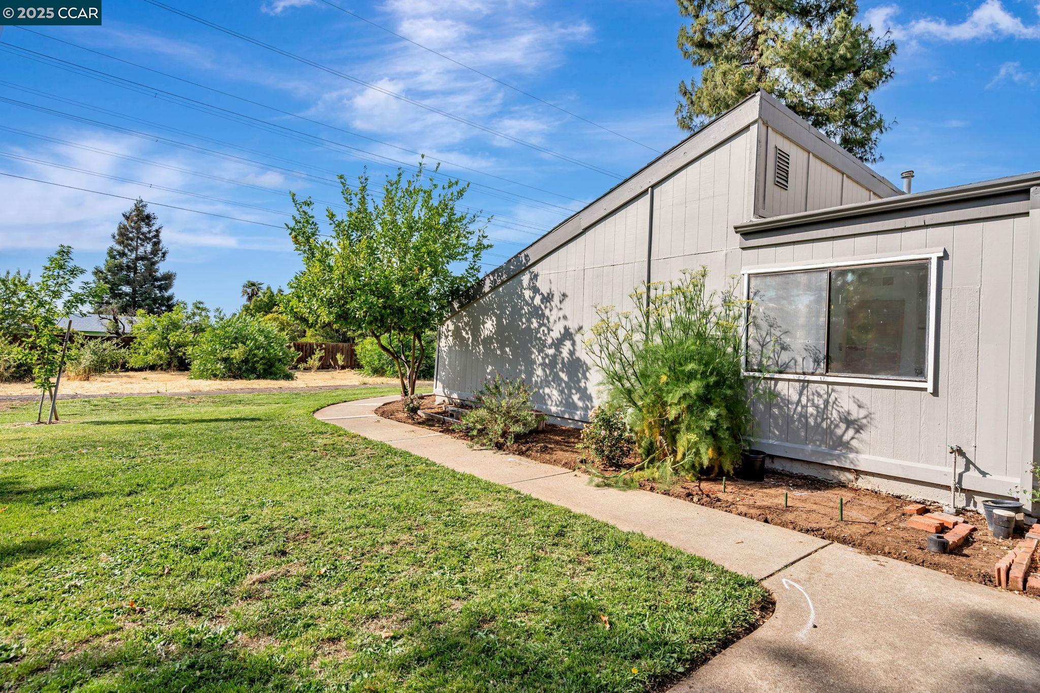 Photo #3: 41096819 Listing 