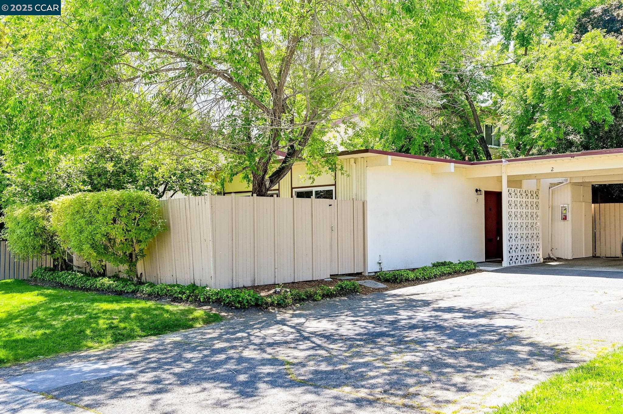 Photo #2: 41096821 Listing 