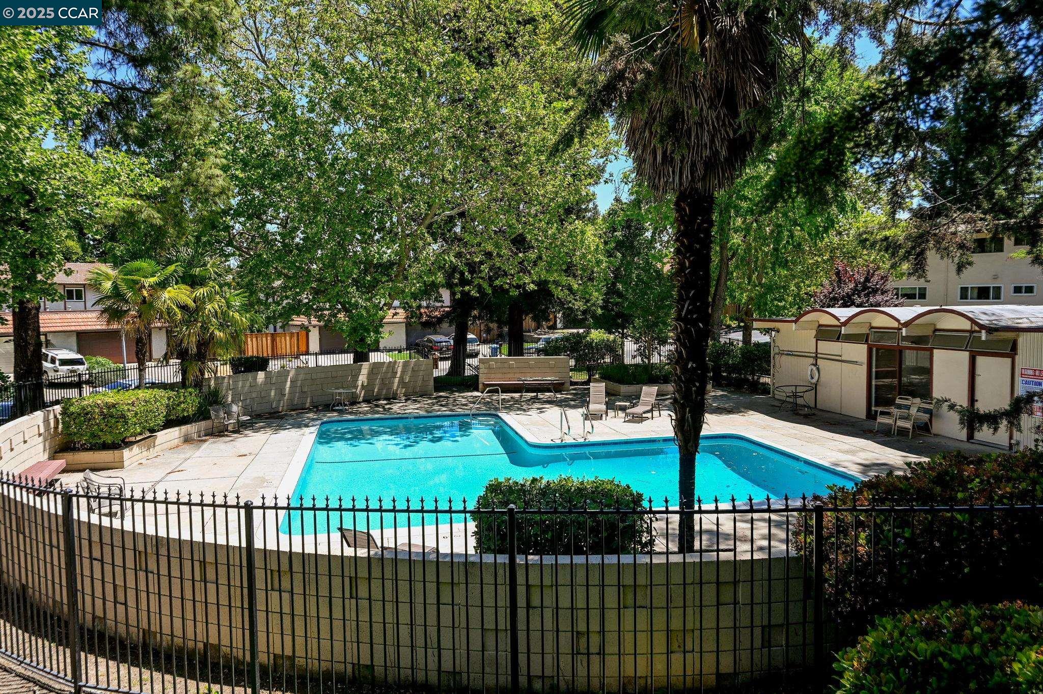 Photo #18: 41096821 Listing: Photo #18