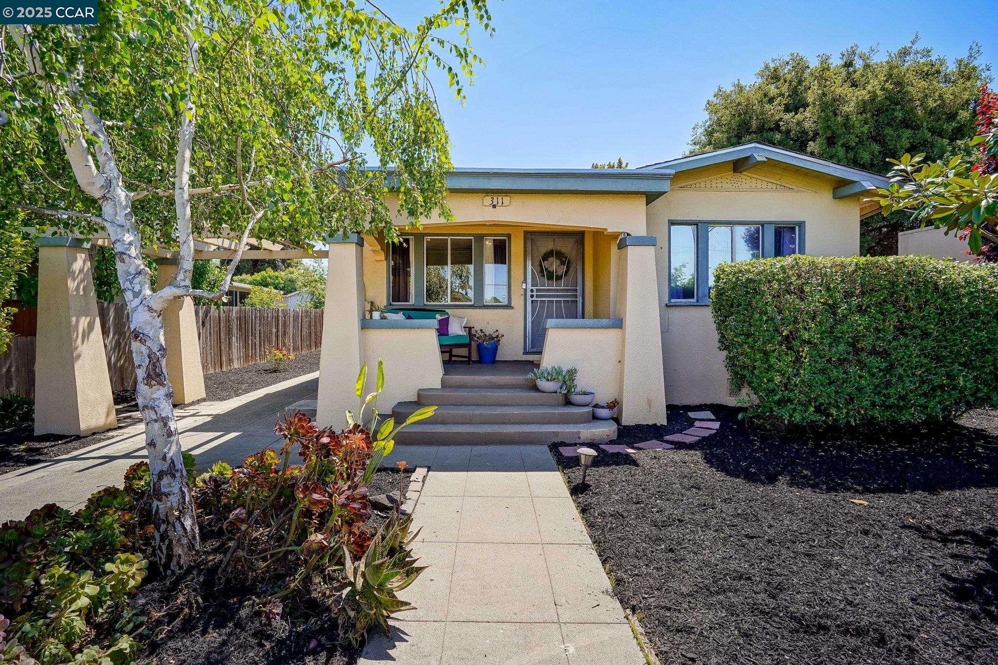 Detail Gallery Image 1 of 23 For 311 Railroad Ave, Rodeo,  CA 94572 - 2 Beds | 1 Baths