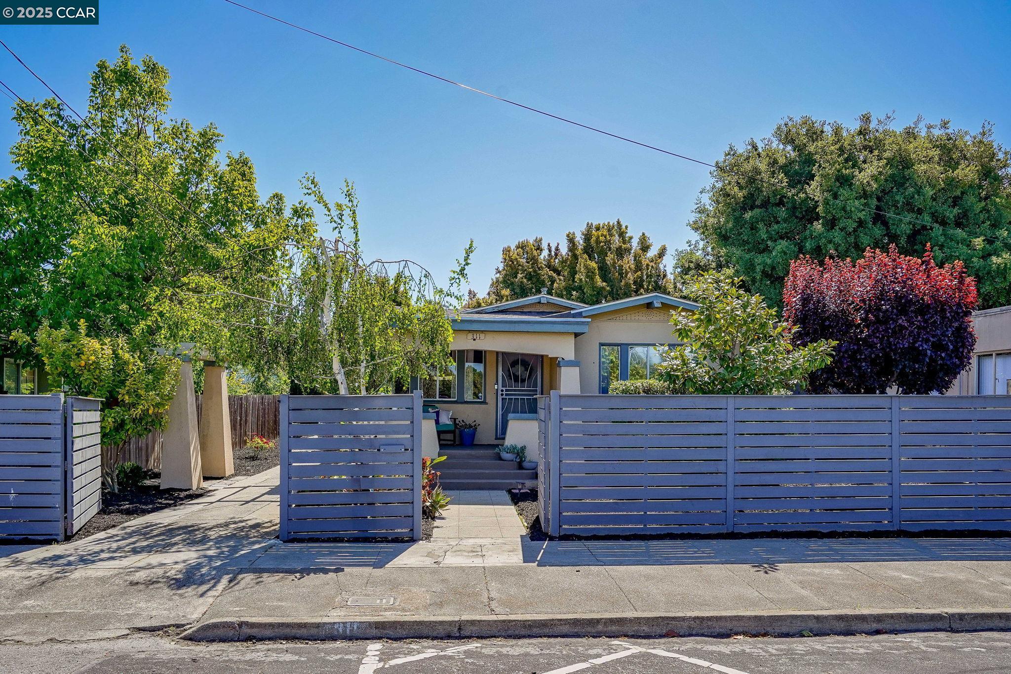 Detail Gallery Image 23 of 23 For 311 Railroad Ave, Rodeo,  CA 94572 - 2 Beds | 1 Baths