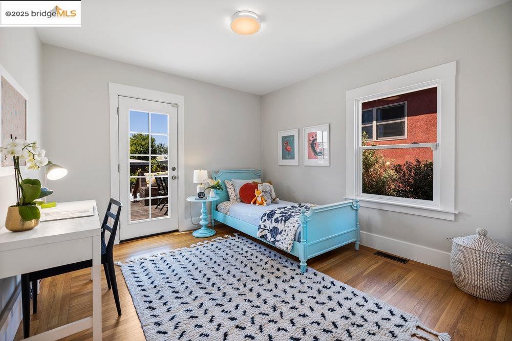 Detail Gallery Image 16 of 52 For 3063 California St, Oakland,  CA 94602 - 2 Beds | 2 Baths