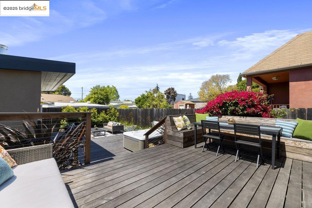 Detail Gallery Image 21 of 52 For 3063 California St, Oakland,  CA 94602 - 2 Beds | 2 Baths