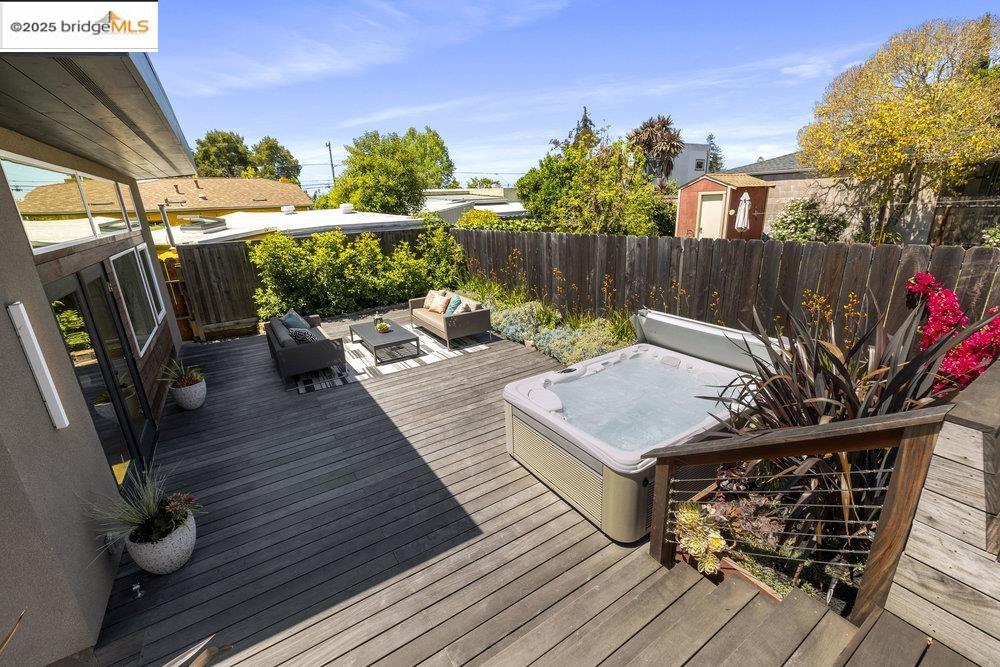 Detail Gallery Image 24 of 52 For 3063 California St, Oakland,  CA 94602 - 2 Beds | 2 Baths