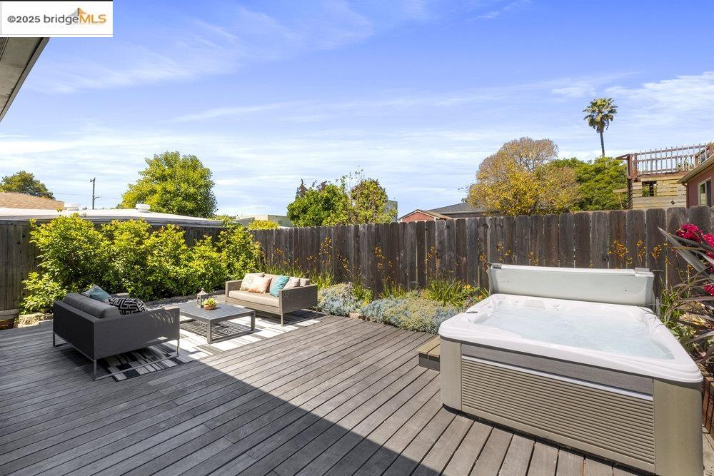 Detail Gallery Image 25 of 52 For 3063 California St, Oakland,  CA 94602 - 2 Beds | 2 Baths
