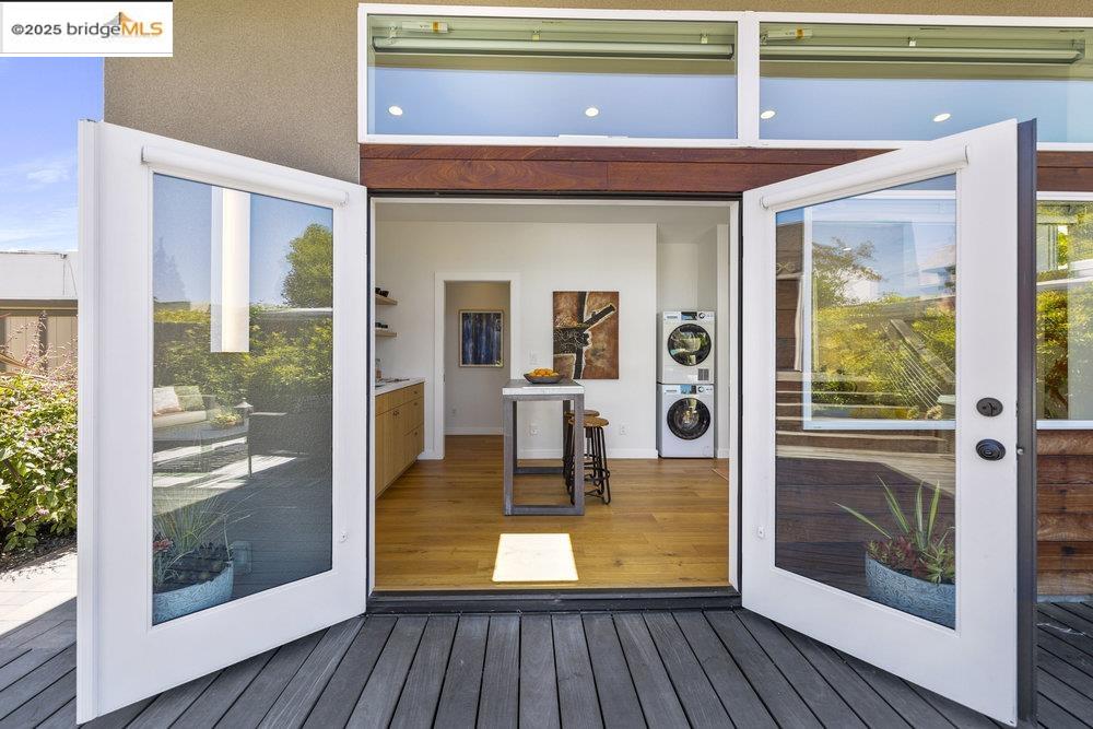 Detail Gallery Image 29 of 52 For 3063 California St, Oakland,  CA 94602 - 2 Beds | 2 Baths