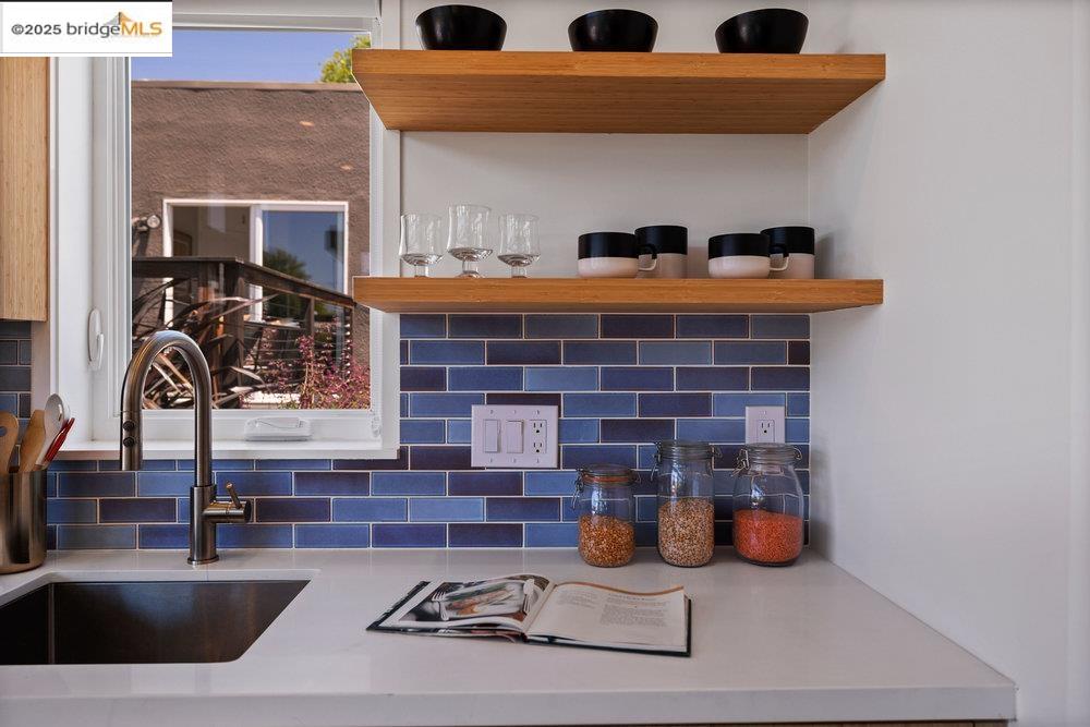 Detail Gallery Image 35 of 52 For 3063 California St, Oakland,  CA 94602 - 2 Beds | 2 Baths