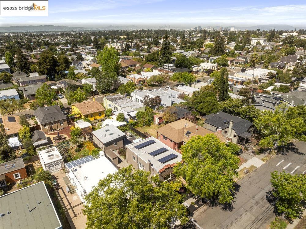 Detail Gallery Image 47 of 52 For 3063 California St, Oakland,  CA 94602 - 2 Beds | 2 Baths