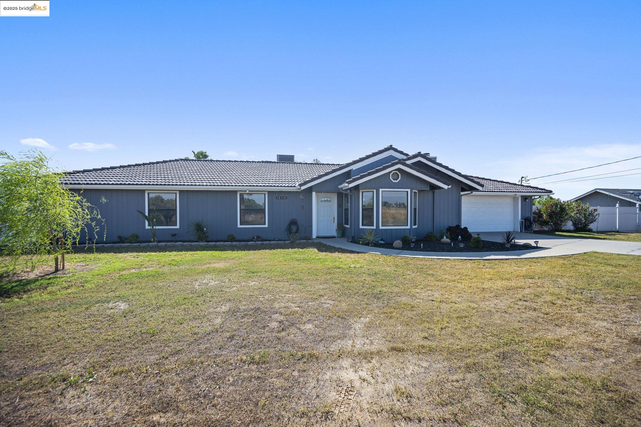 Detail Gallery Image 3 of 33 For 18118 Road 26, –,  CA 93638 - 3 Beds | 2 Baths
